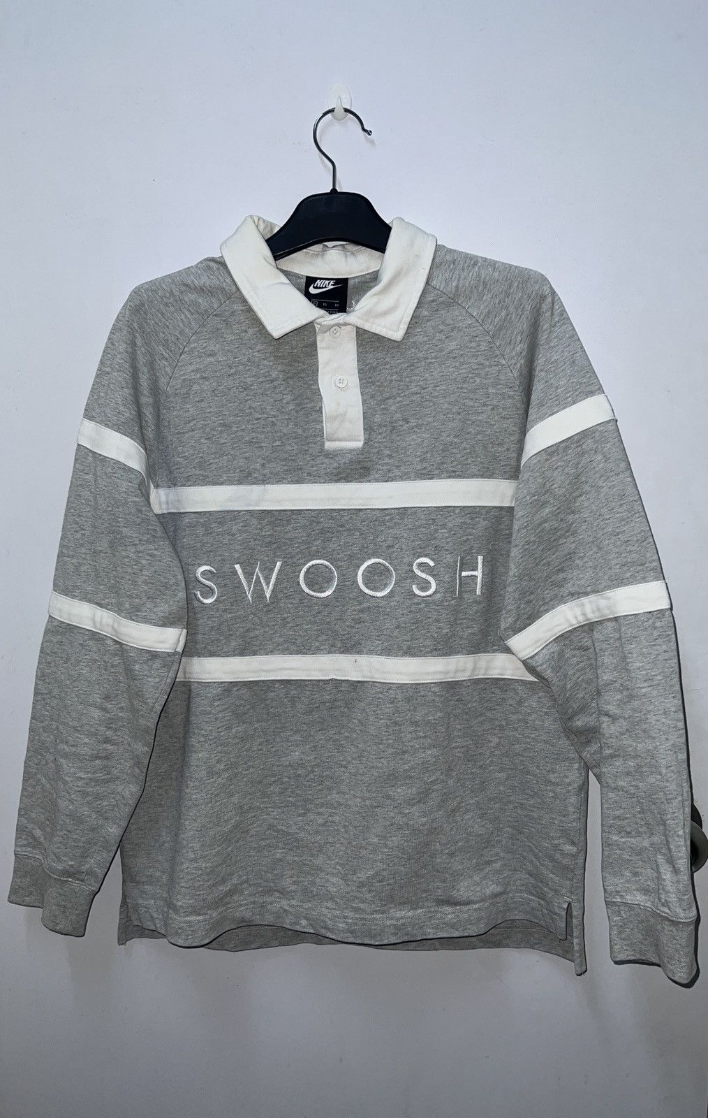 Nike NIKE SPORTSWEAR SWOOSH Size US L / EU 52-54 / 3 - 1 Thumbnail