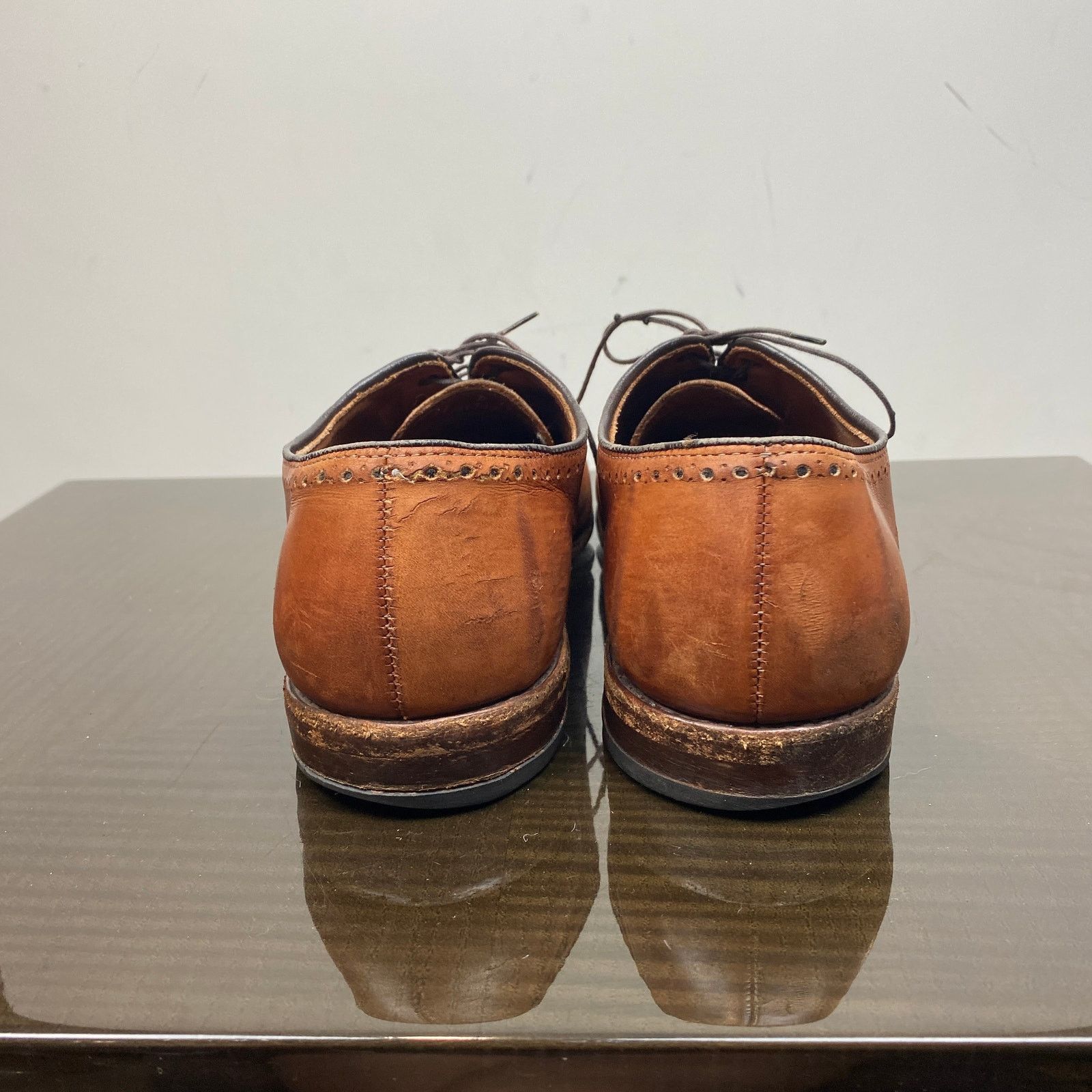 Allen Edmonds Allen Edmonds Fairfax Perforated Leather Dress Shoes 11D Size US 11 / EU 44 - 4 Thumbnail