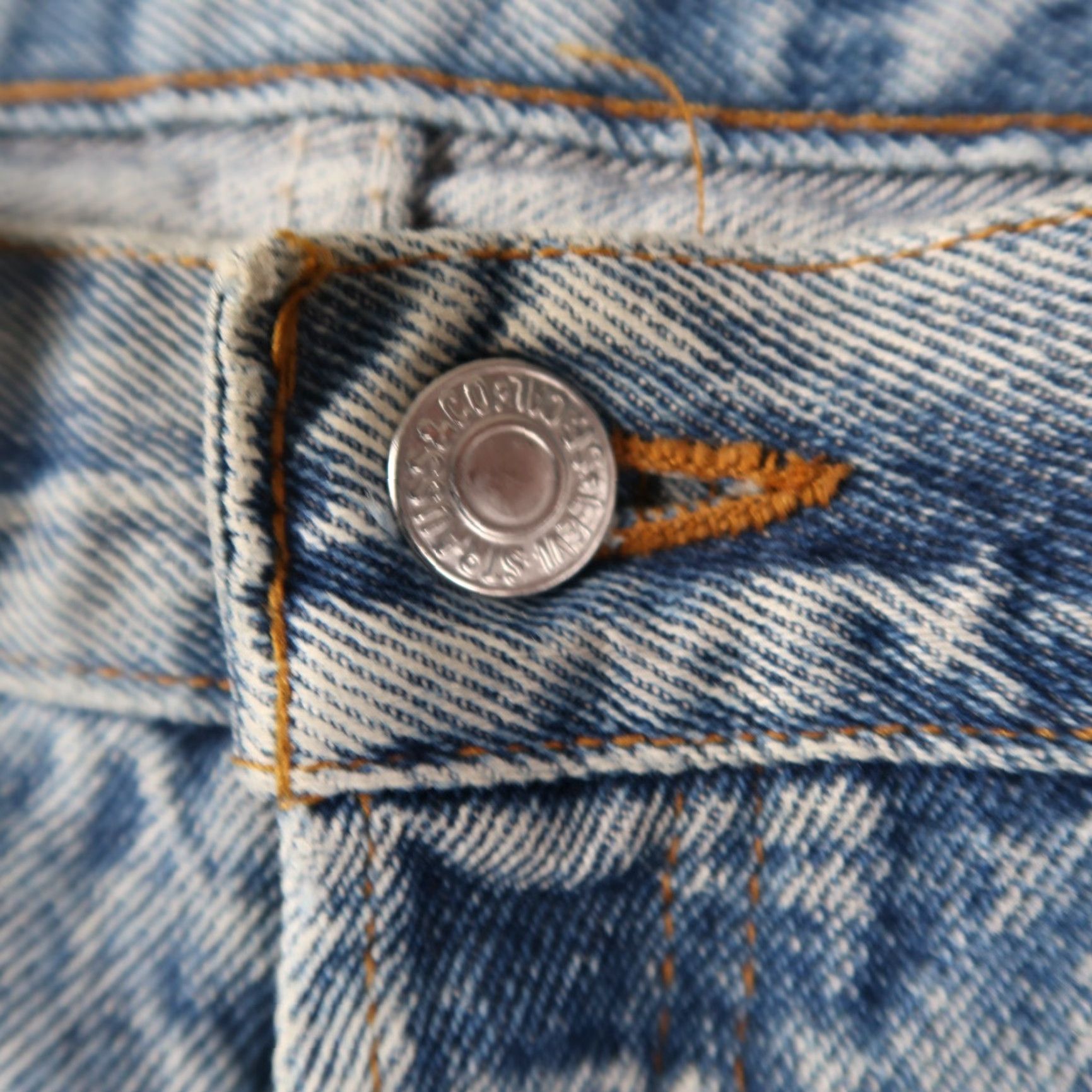 Levi's VINTAGE Levi's 501 Jeans Denim Blue 36x30 Mens USA Straight 90s 5-Pocket Design Size US 36 / EU 52 - 3 Thumbnail
