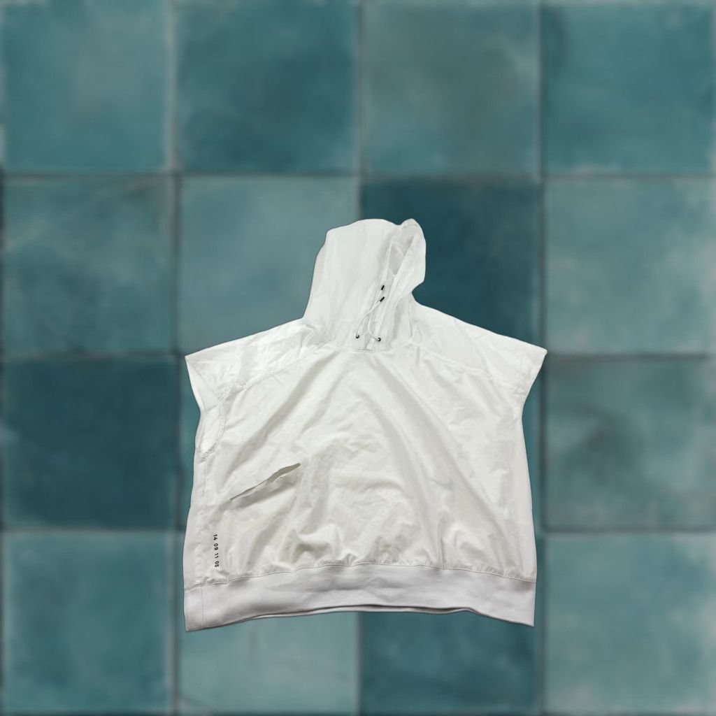 Nike Nike Hooded Pullover Women Small White AR3047-121 Lightweight Tech Pack Running Size S / US 4 / IT 40 - 1 Thumbnail