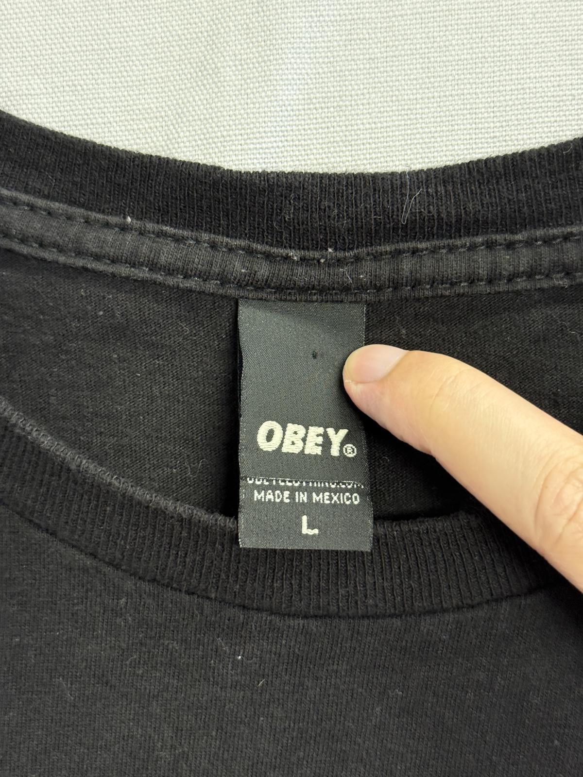 Designer Obey T-shirt Obey Propaganda Co Beer Label Extra Bitter - L Size US L / EU 52-54 / 3 - 2 Thumbnail
