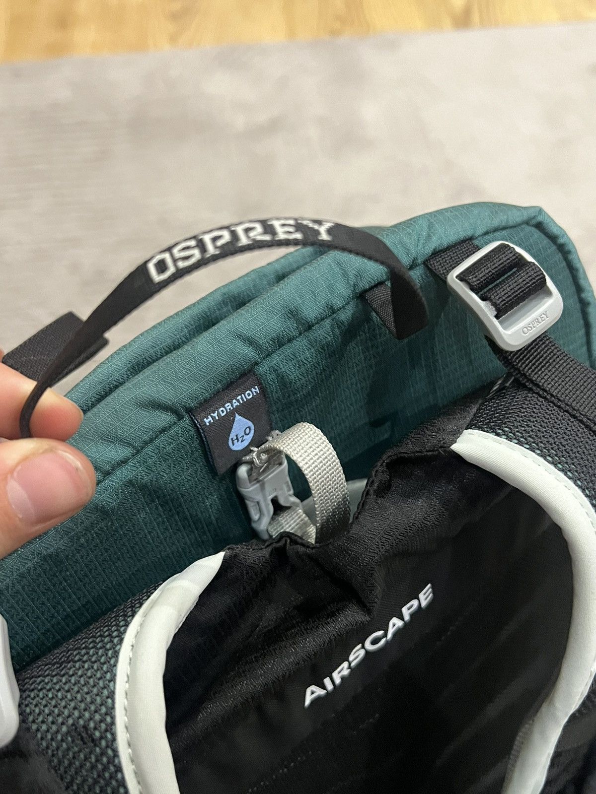 Osprey Osprey Tempest 9 Jasper Green (With Tags) Size ONE SIZE - 8 Thumbnail