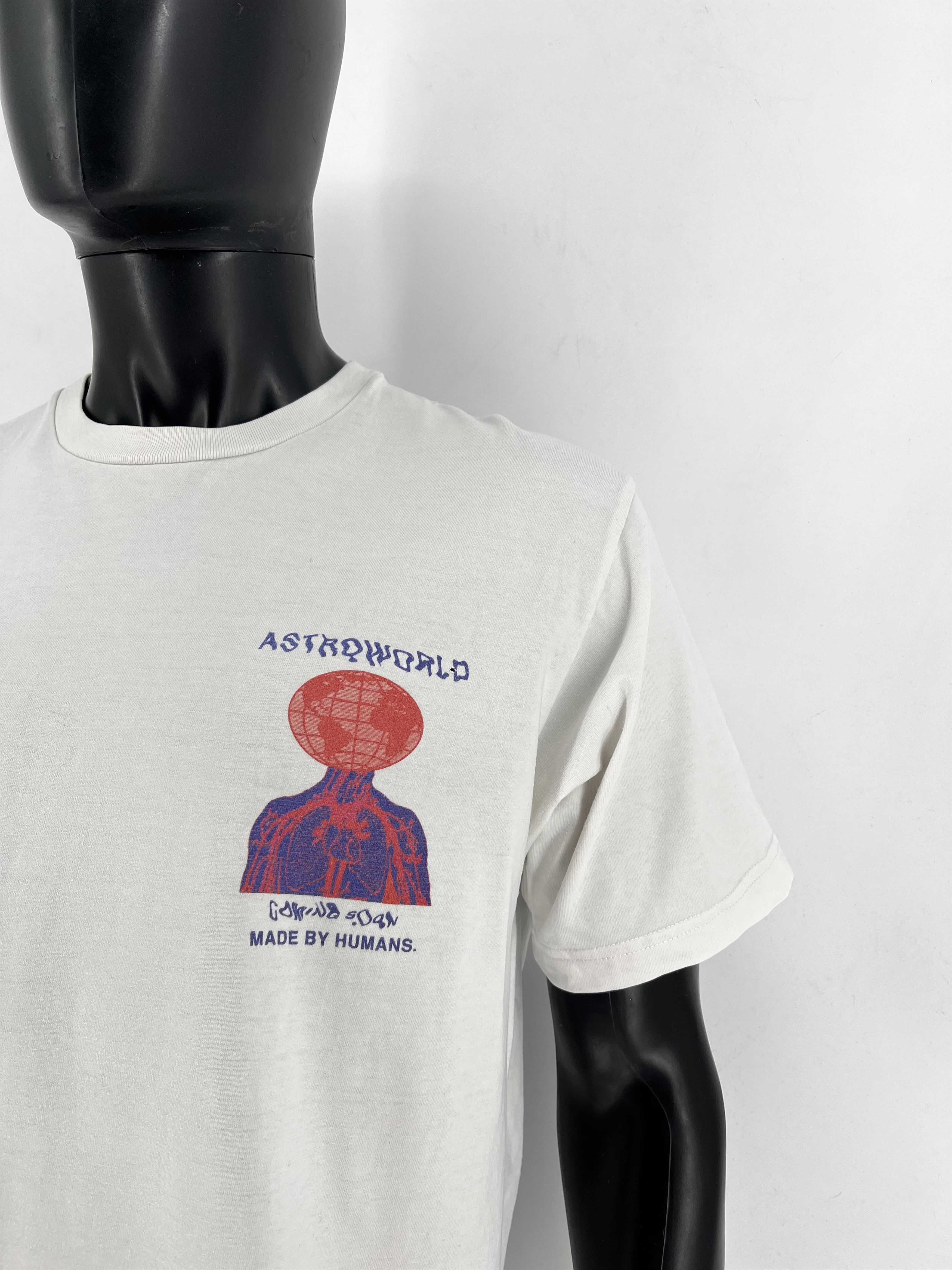 Travis Scott Travis Scott ASTROWORLD Coming Soon Made By Humans T Shirt Size US L / EU 52-54 / 3 - 6 Thumbnail