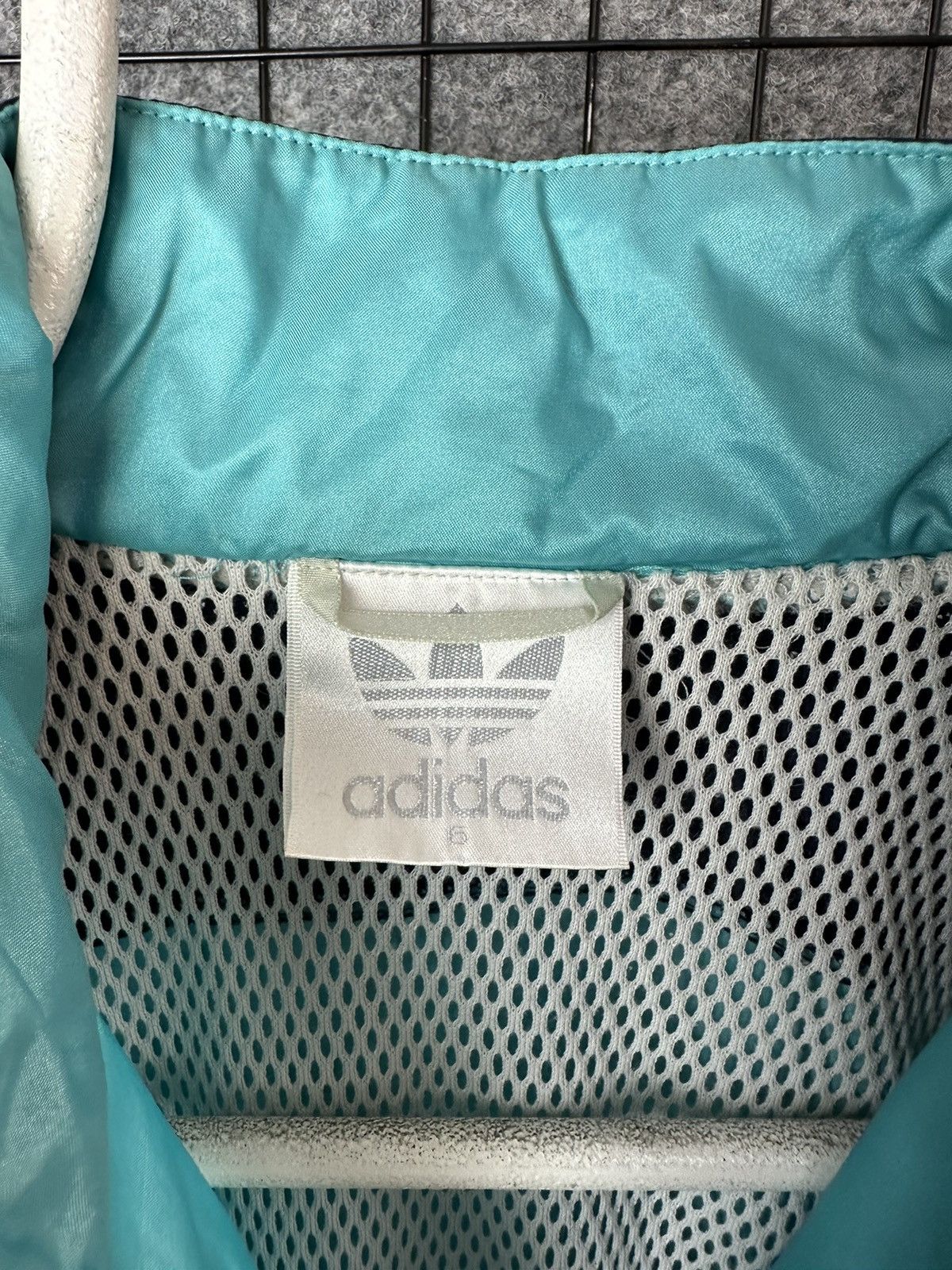 Vintage Adidas Vintage Streetwear Logo Nylon Track Top Jacket Size M Size US M / EU 48-50 / 2 - 6 Thumbnail