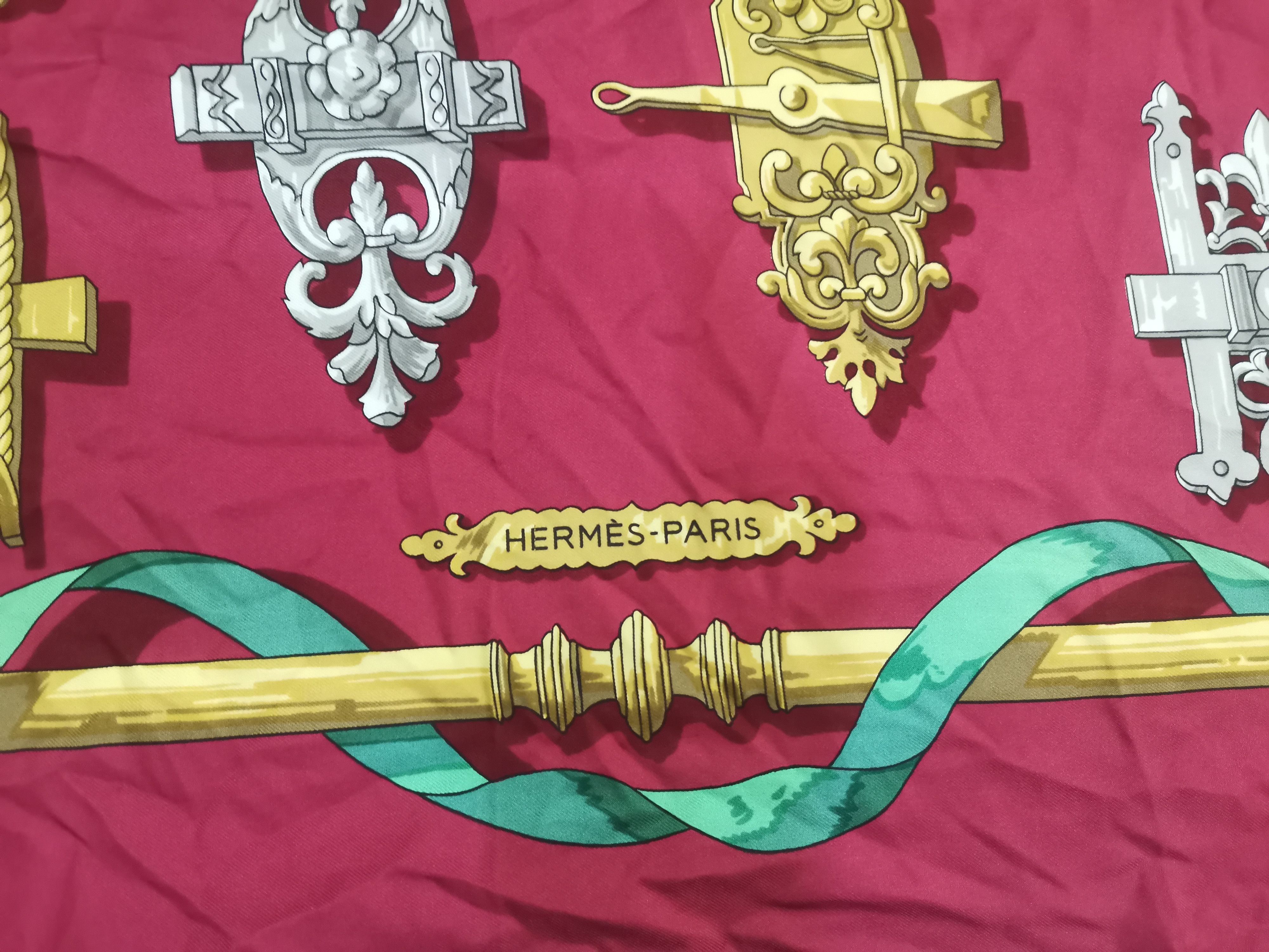 Hermes × Vintage Rare vintage Hermes scarves luxury design Size ONE SIZE - 3 Thumbnail