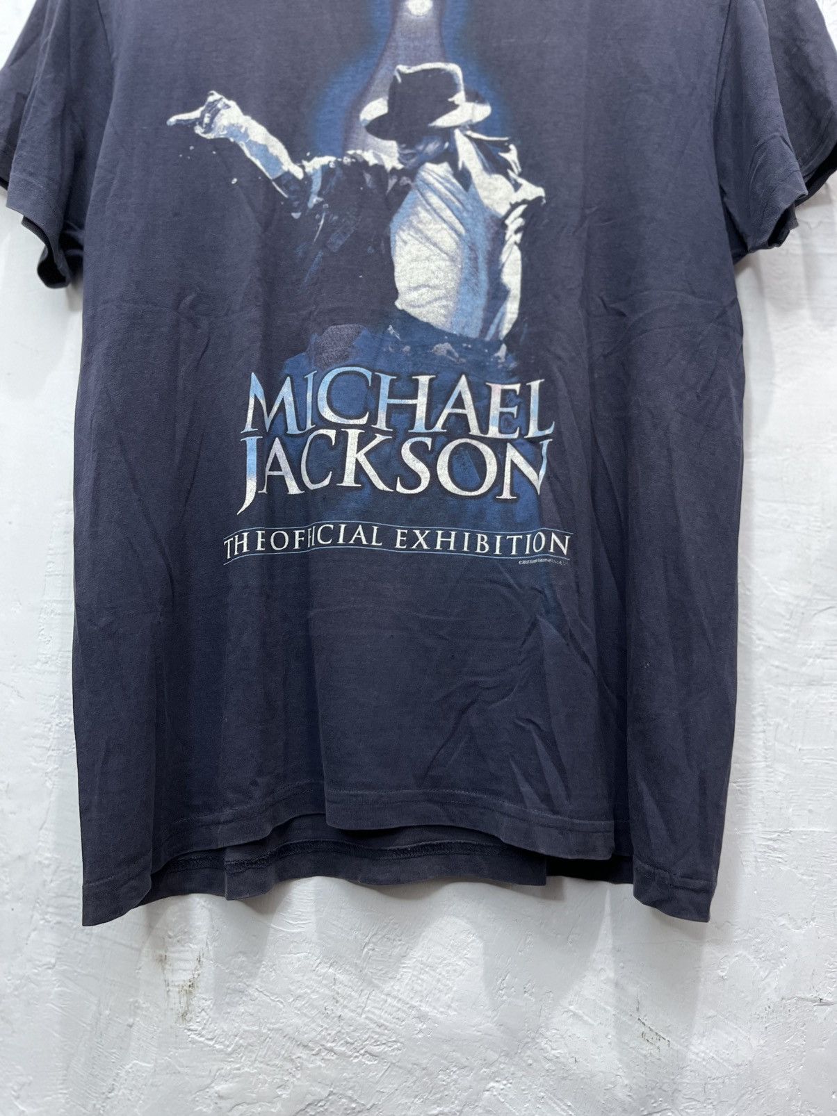 Band Tees Vintage Michael Jackson Sunfaded Tshirt Tokyo ©️2010 Size US M / EU 48-50 / 2 - 3 Thumbnail