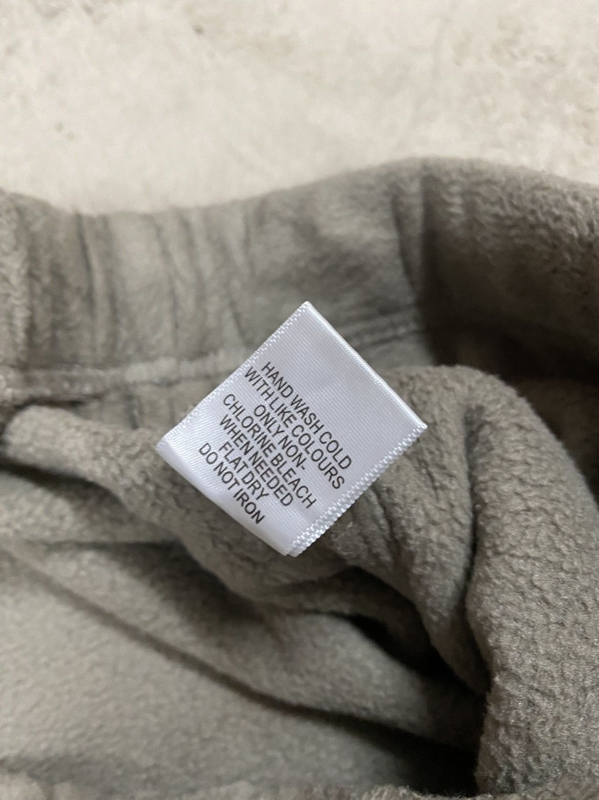 Essentials 🔥Fear Of God Essential Polar Fleece Pant Size US 32 / EU 48 - 13 Thumbnail