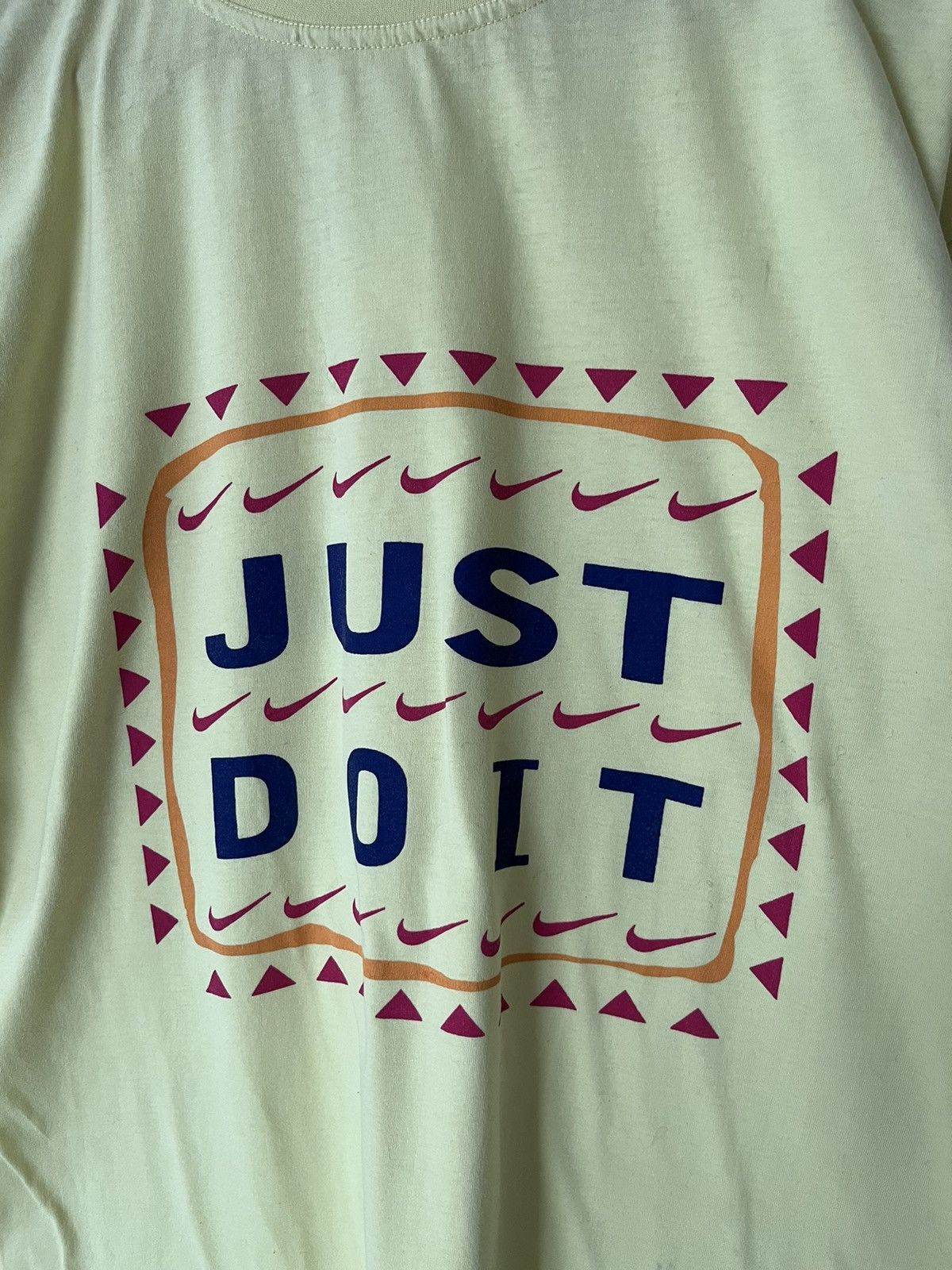 Vintage Vintage Nike just do it graphic t shirt yellow xxlarge rare Size US XXL / EU 58 / 5 - 4 Thumbnail