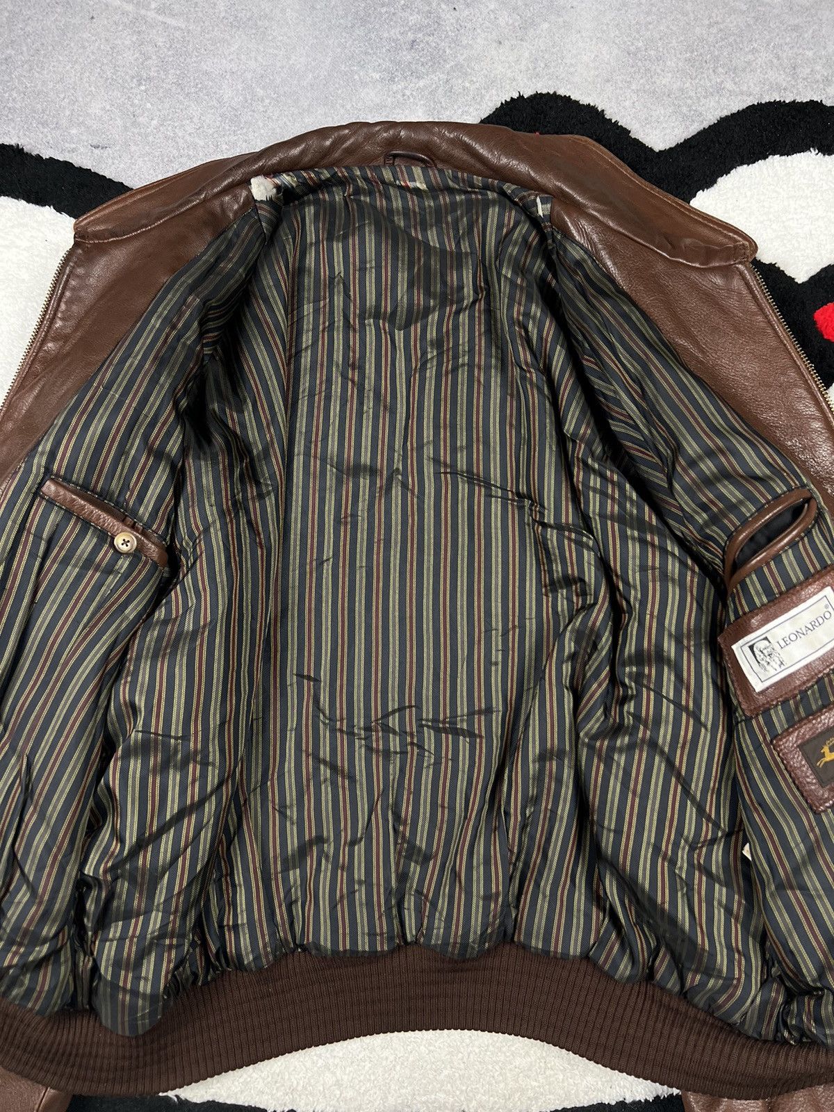 Genuine Leather Vintage Brown Boxy Soft Leather Bomber USA Faded Jacket Size US XL / EU 56 / 4 - 13 Thumbnail