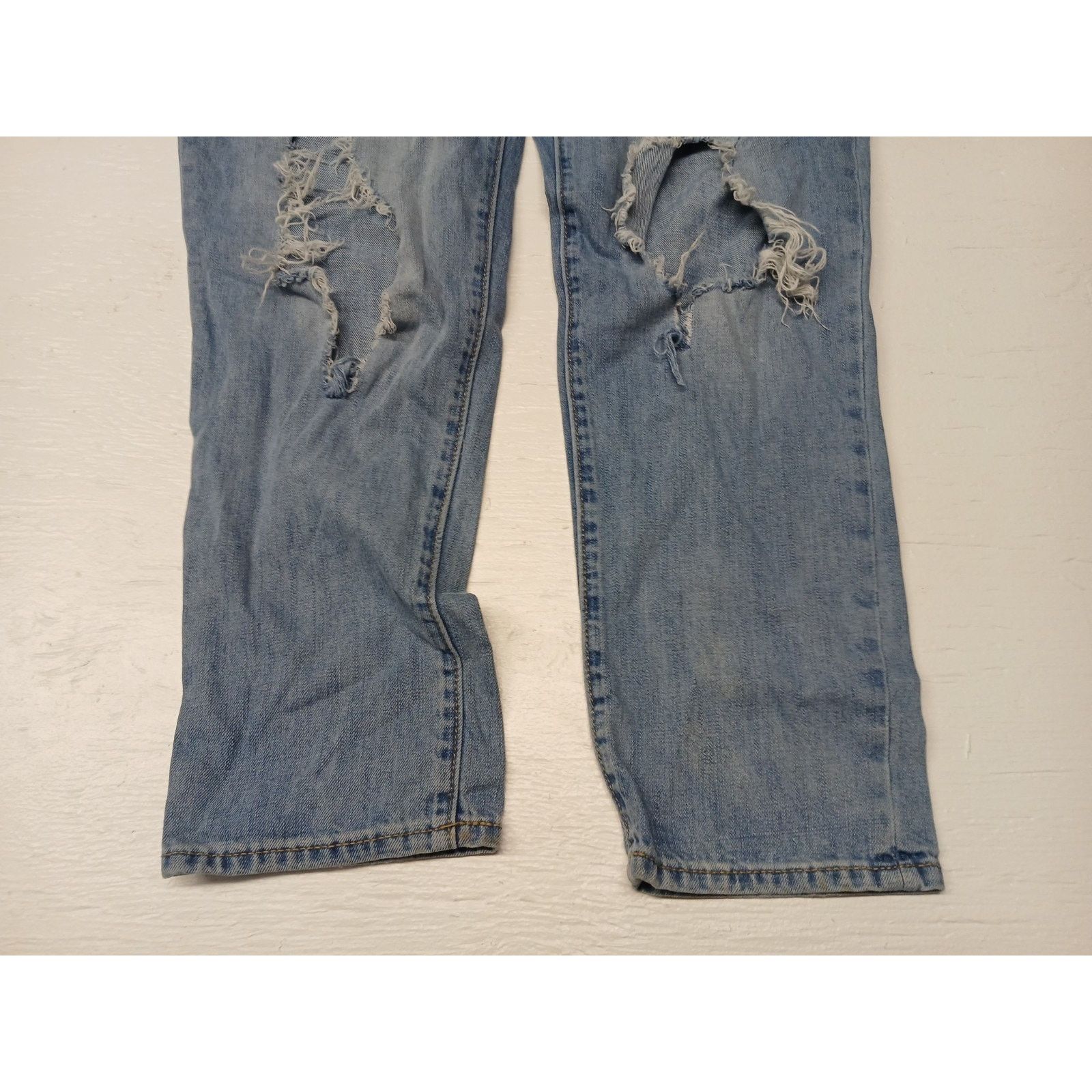 Gap Gap Sexy Boyfriend (10) Relaxed Fit Ripped Blue Denim Jeans Size 32" / US 10 / IT 46 - 14 Thumbnail