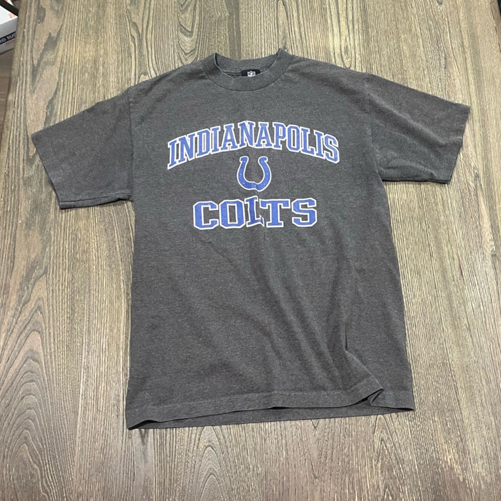 Vintage NFL x Team Apparel T-Shirt Indianapolis Colts Gray Size M Size M / US 6-8 / IT 42-44 - 1 Thumbnail