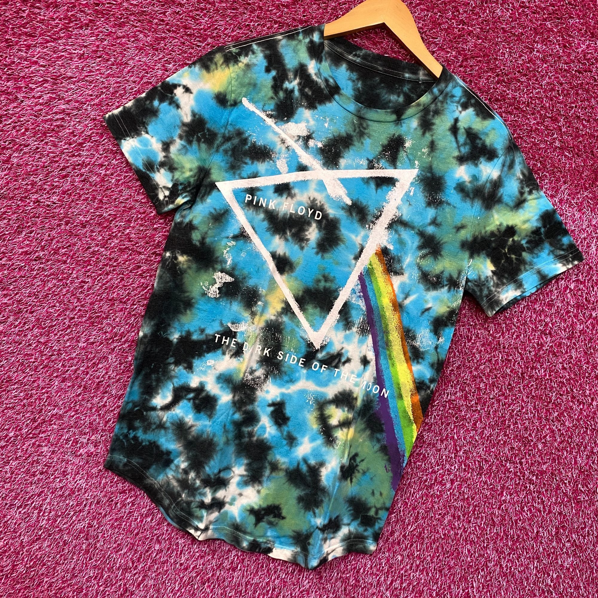 Pink Floyd Pink Floyd Dark Side of the Moon Womens Tie dye Tee size M Size US M / EU 48-50 / 2 - 3 Thumbnail