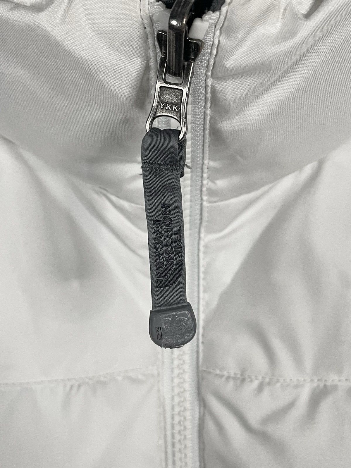 The North Face × Vintage 💥White Vintage Y2k The North Face Puffer Jacket Nuptse 700 Size M / US 6-8 / IT 42-44 - 6 Thumbnail