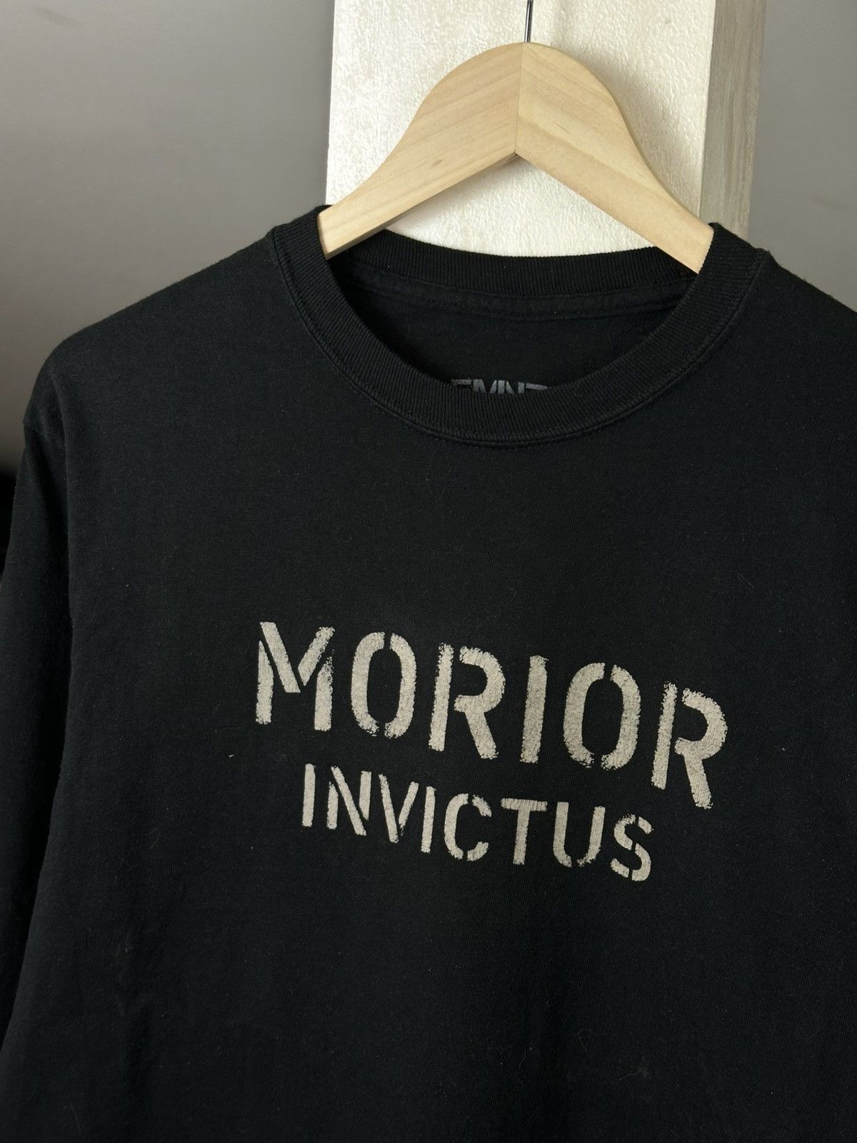 Vintage Eminem Morior Invictus Black Long Sleeve Tee Size US M / EU 48-50 / 2 - 6 Thumbnail