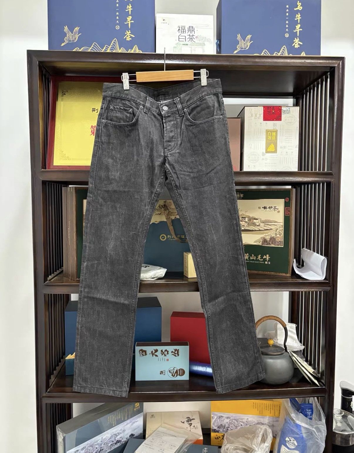 Prada Prada Classic Jeans with Leather Patch J2 Size US 32 / EU 48 - 1 Thumbnail