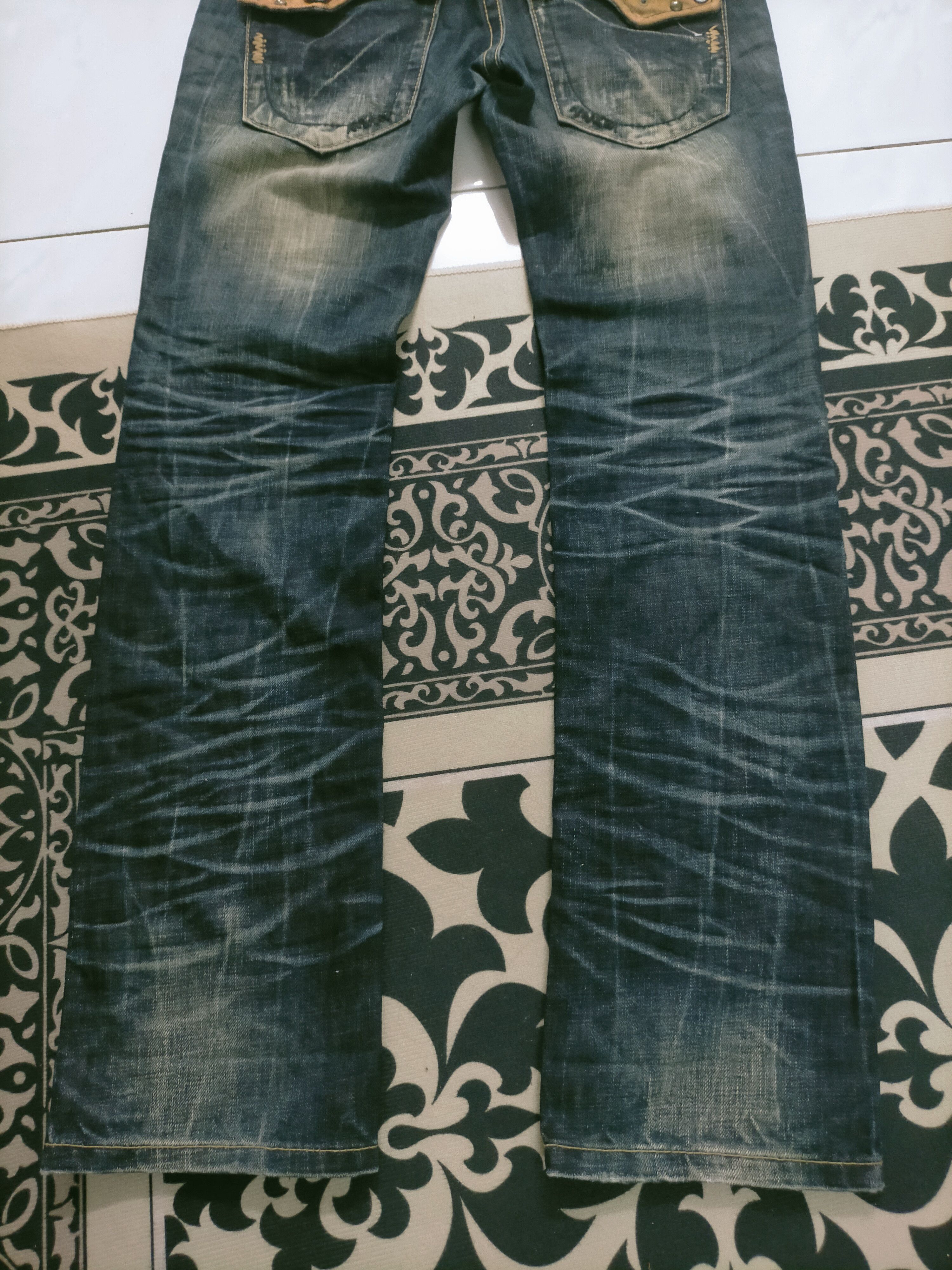 Tornado Mart 🔥 Lolita Distressed Mudwash Jeans Size US 29 - 7 Thumbnail