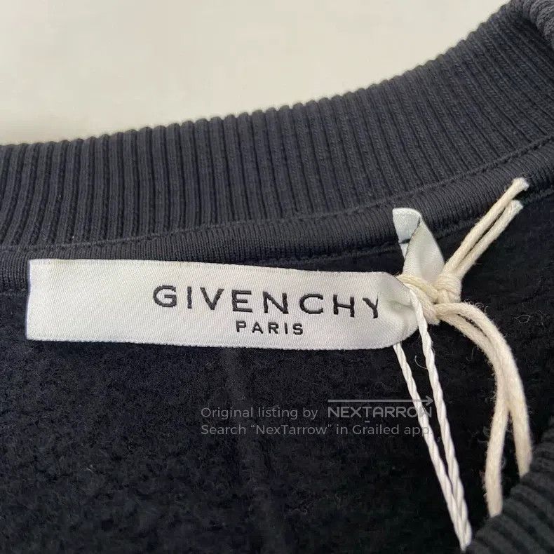 Givenchy Givenchy Black Letter Patterned Sweatshirt, Size XS Size US XS / EU 42 / 0 - 7 Thumbnail