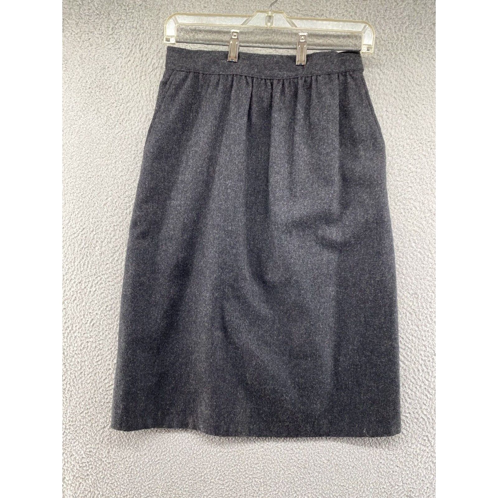 Vintage VTG Requirements Petite Gray Pleated USA Made Wool Blend Skirt Size 9/10 10P Midi Women Wool Gray USA Made Pleated Skirt in Size 9/10 VTG Size 32" / US 10 / IT 46 - 2 Thumbnail