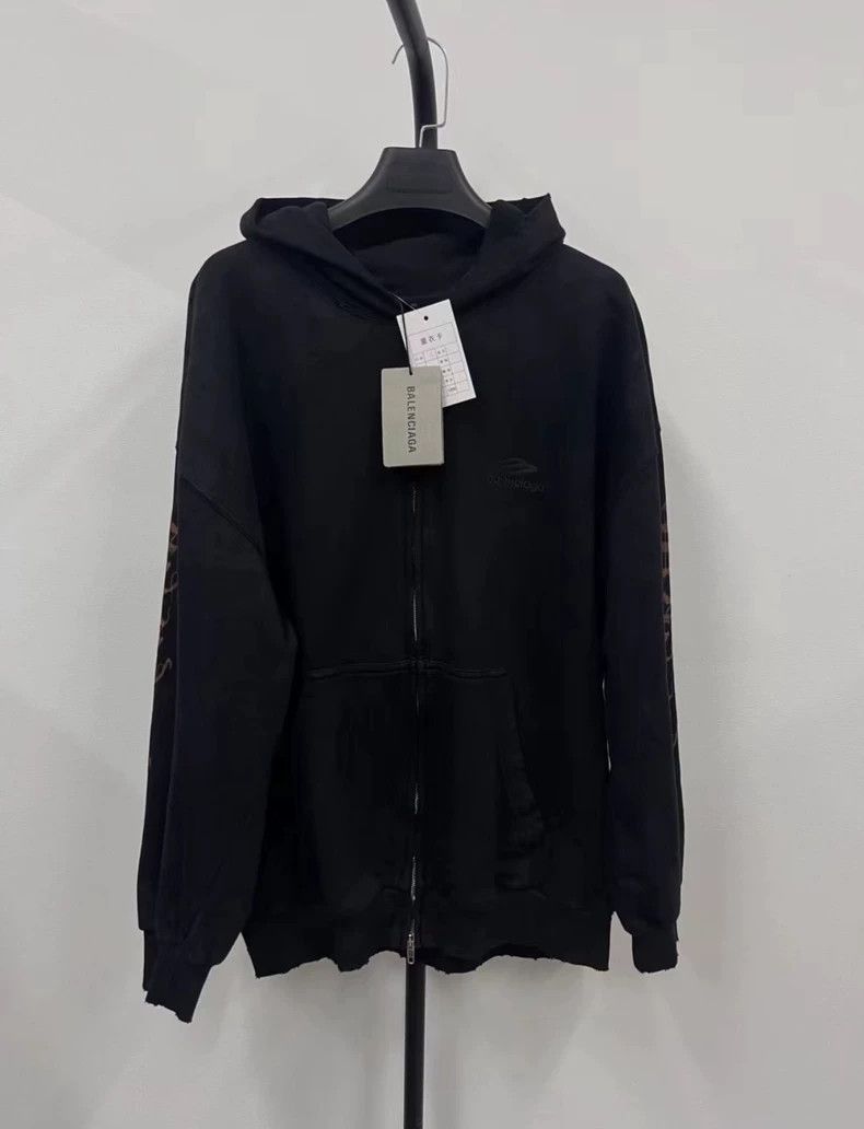 Balenciaga Balenciaga Graphic printed zip fit sweatshirt Size US S / EU 44-46 / 1 - 2 Thumbnail