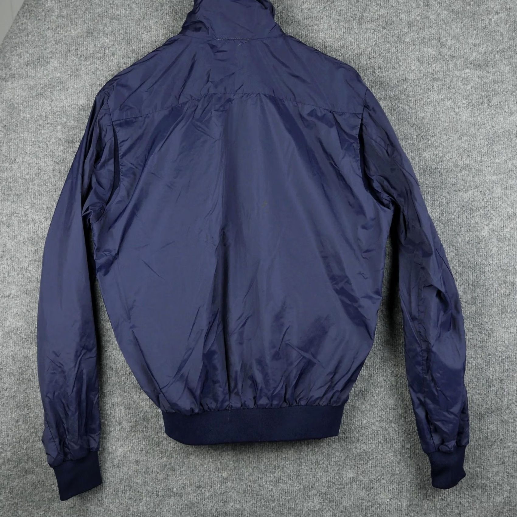 Izod VINTAGE IZOD LACOSTE JACKET Mens M Blue Windbreaker Zip 90s Size US M / EU 48-50 / 2 - 4 Thumbnail