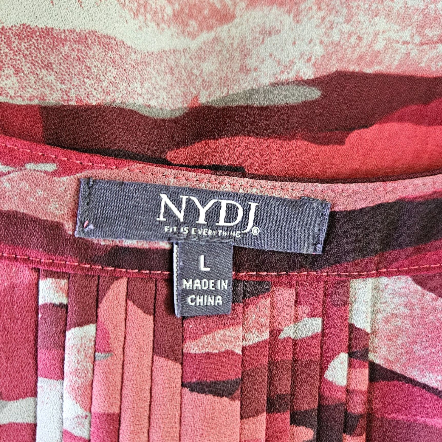 NYDJ VINTAGE NYDJ Womens Button Front Top 3/4 Sleeve Blouse Size L Red Gray Camo Womens Size L / US 10 / IT 46 - 5 Thumbnail