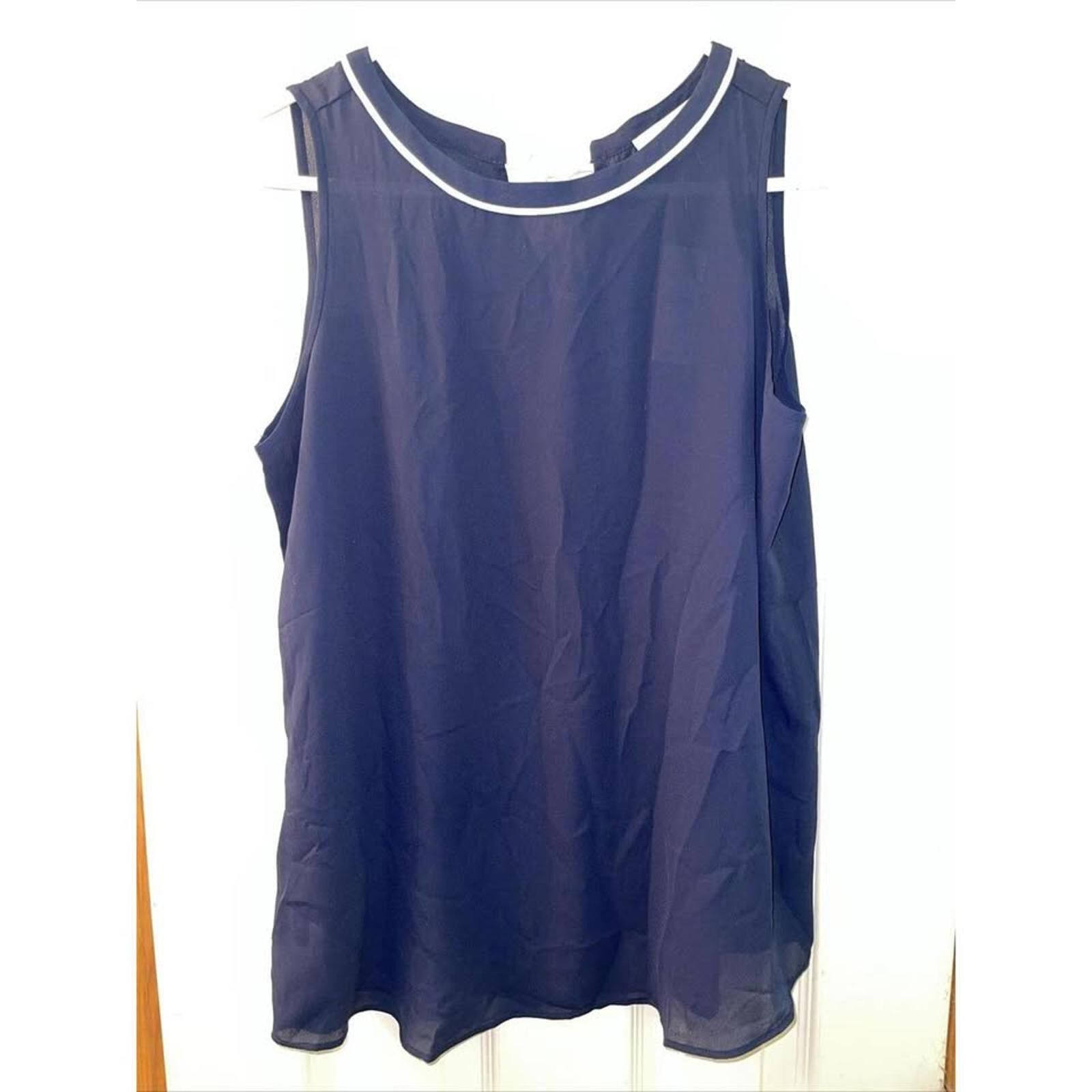 Other LOFT Women's Sleeveless Blouse with Contrast Trim - Size S Size S / US 4 / IT 40 - 1 Thumbnail
