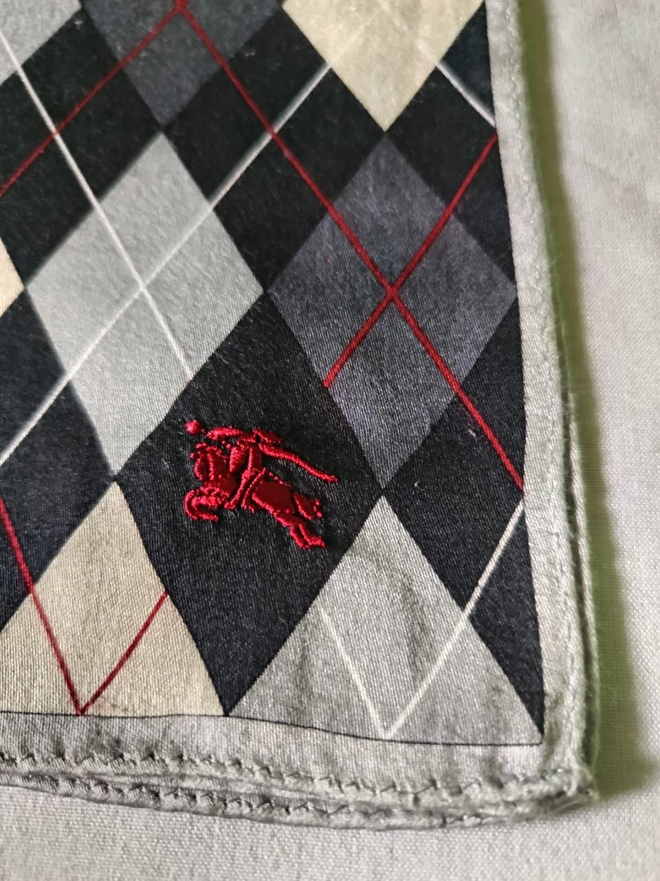 Burberry Burberry Handkerchief Size ONE SIZE - 3 Thumbnail