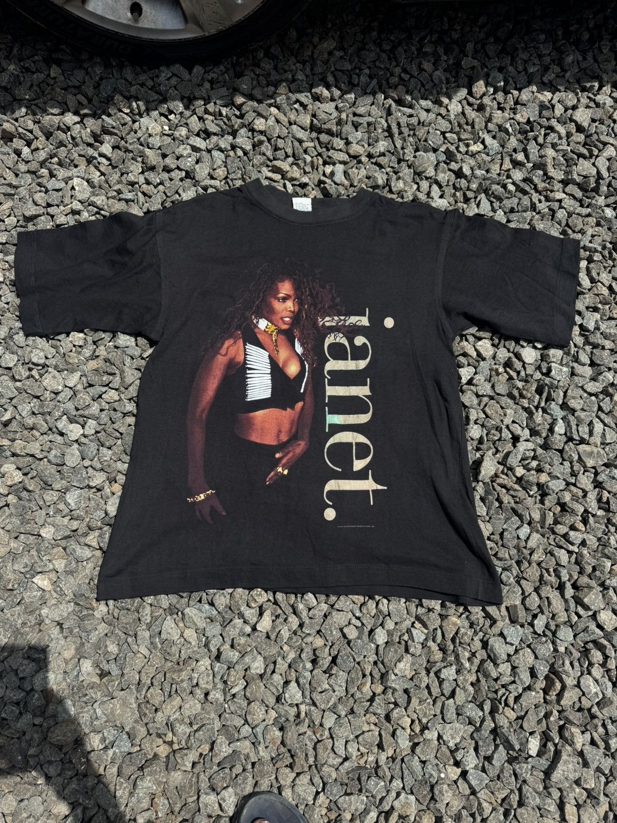 Vintage Vintage 1995 Janet Jackson 1995 world Tour tshirt Size US L / EU 52-54 / 3 - 14 Thumbnail