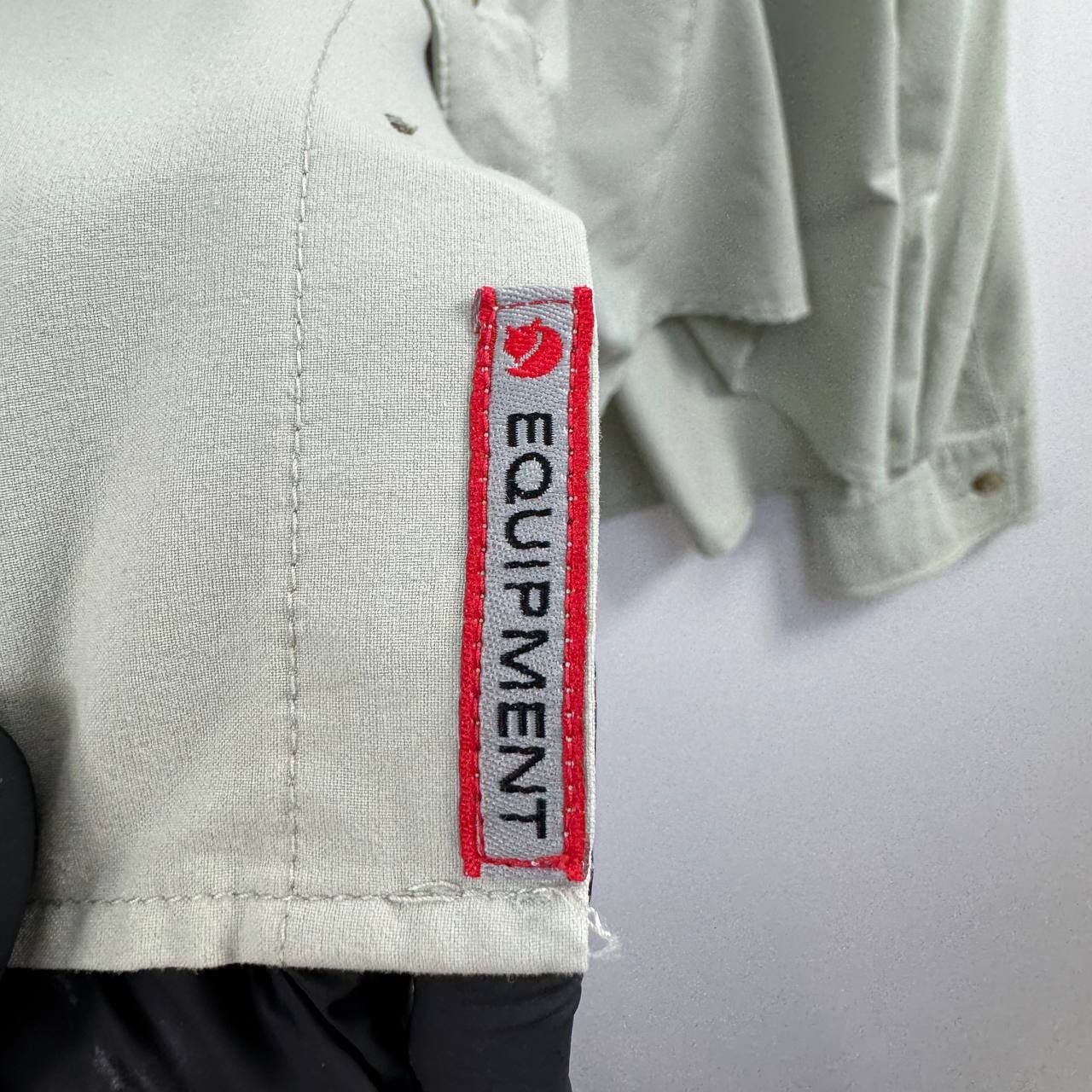 Fjallraven Fjällräven Outdoor Fishing Hiking Shirt Beige Mens Size L Size US L / EU 52-54 / 3 - 8 Thumbnail