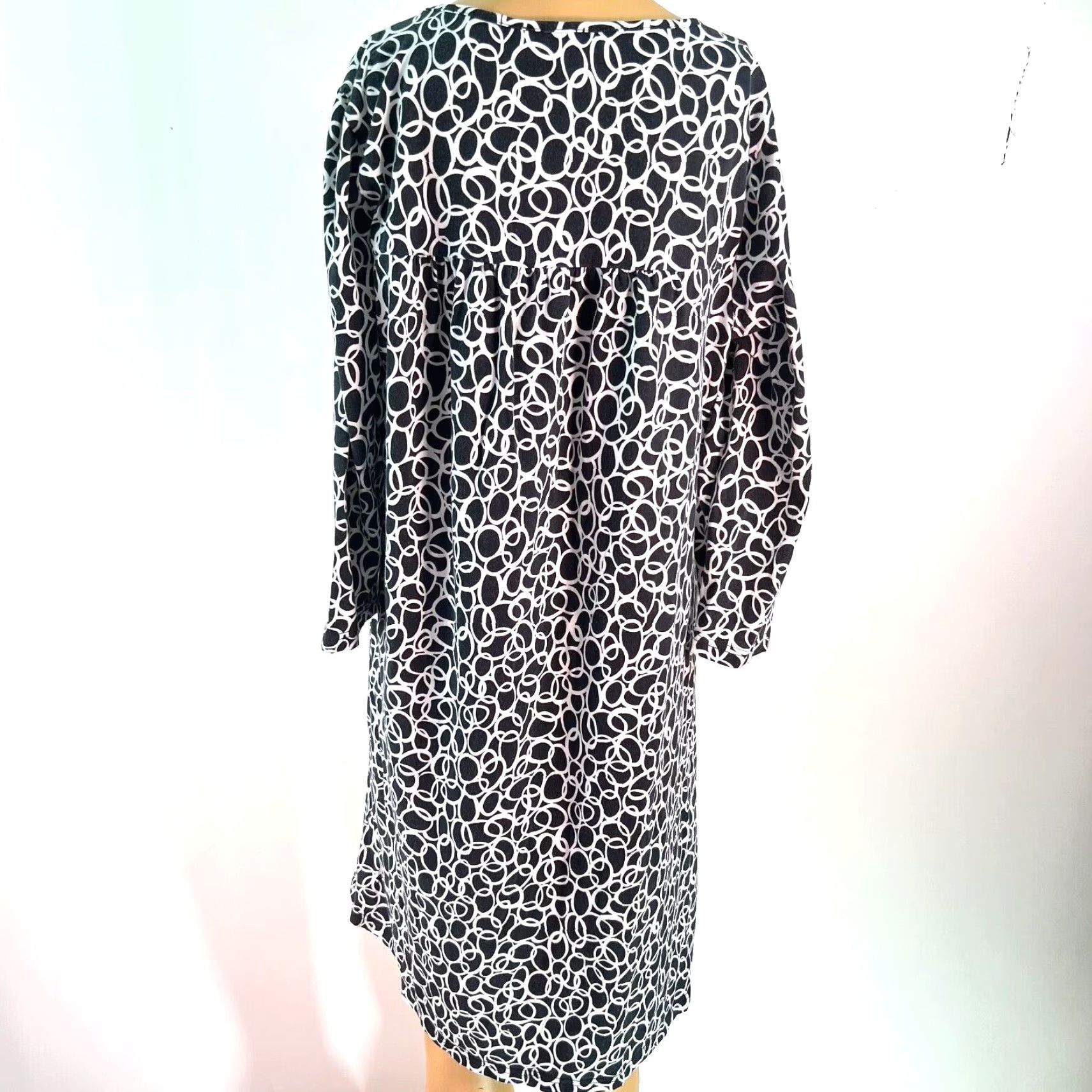 Jones New York VINTAGE Jones New York Sport Geometric 3/4 Sleeve Black Shift Dress L Womens Size L / US 10 / IT 46 - 2 Thumbnail