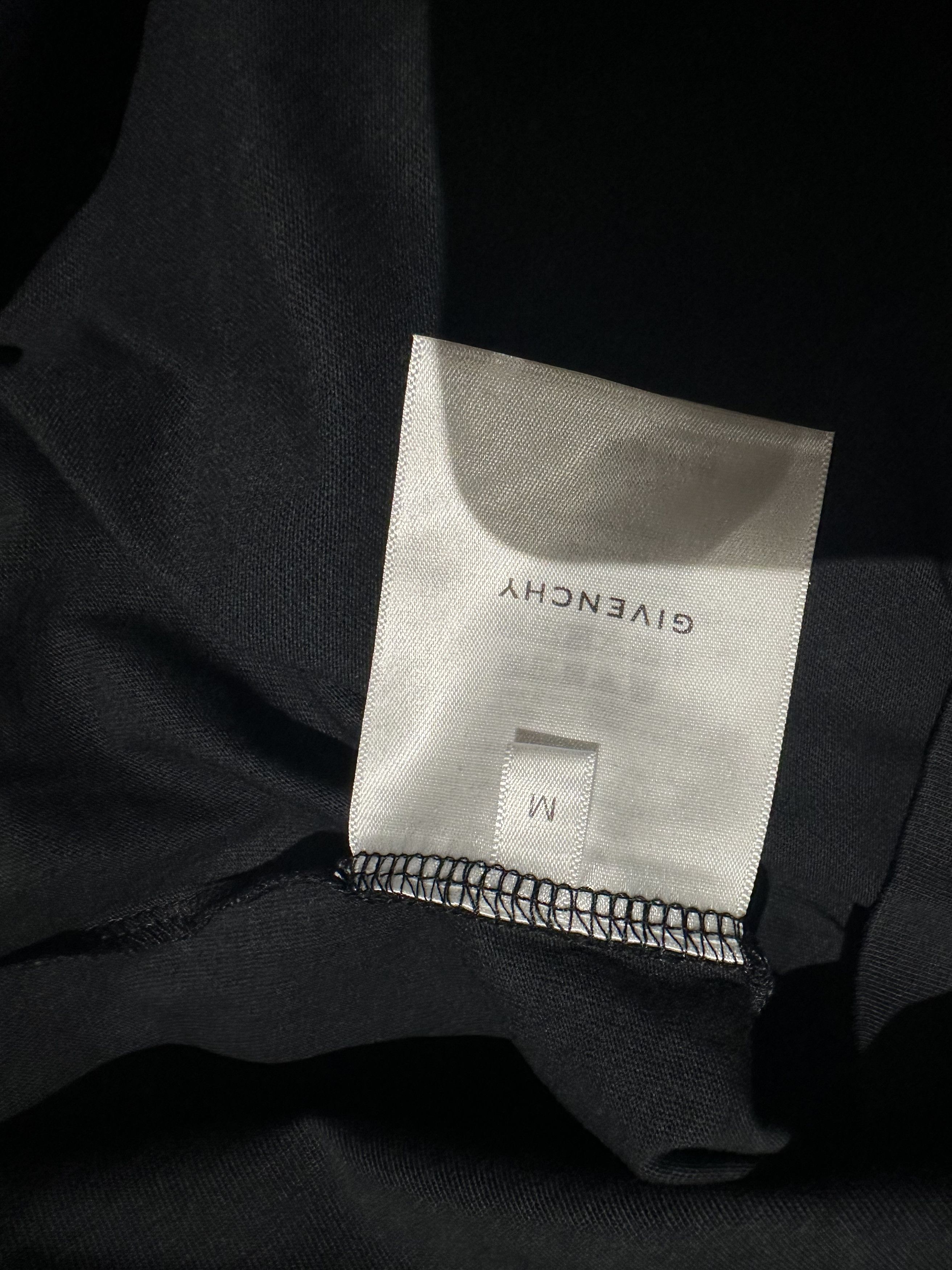 Givenchy Givenchy 4G Padlock Print T Shirt Size US M / EU 48-50 / 2 - 6 Thumbnail