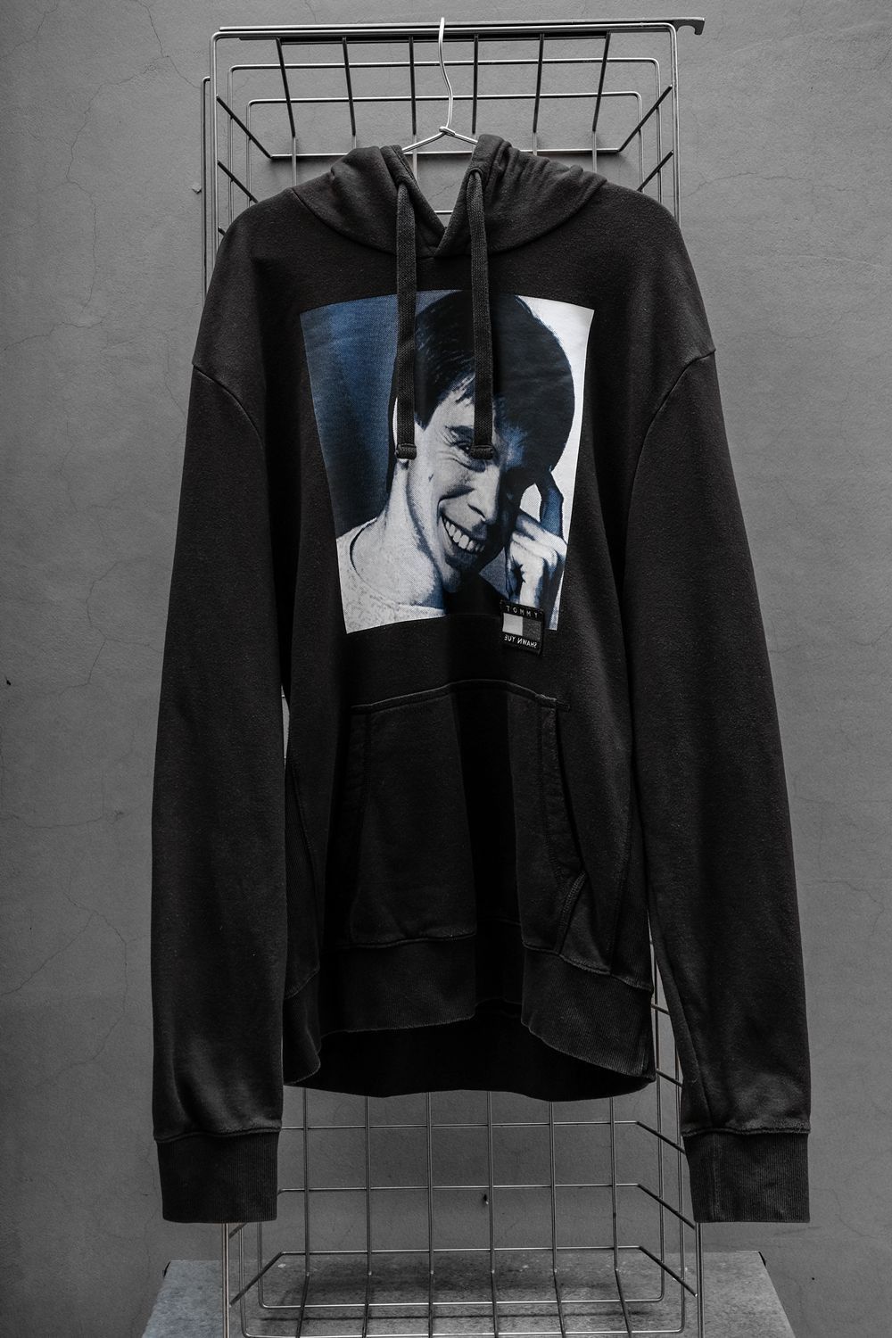 Tommy Hilfiger TOMMY HILFIGER SHAWN YUE Photo Print Hoodie Size US L / EU 52-54 / 3 - 2 Thumbnail