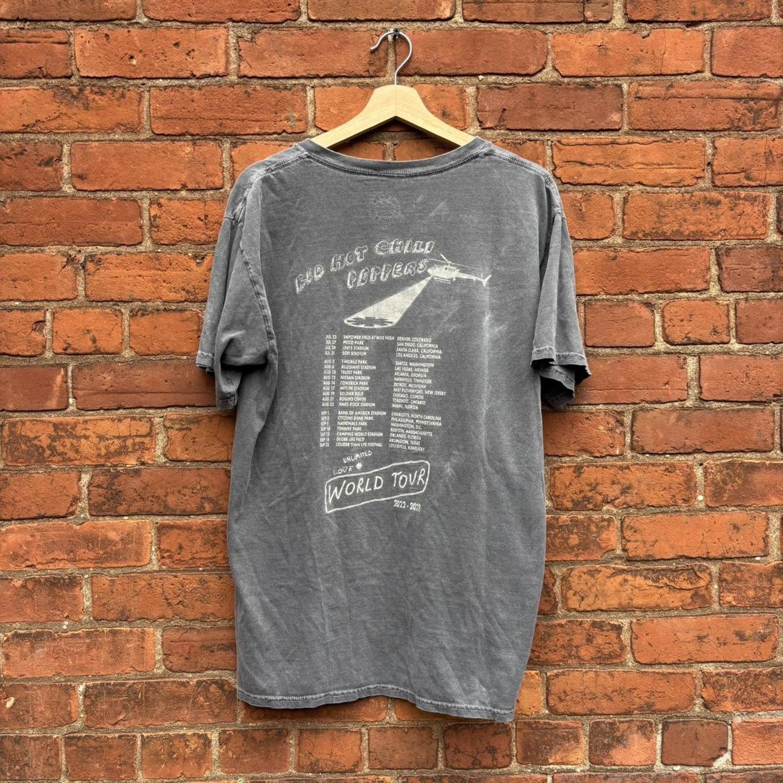 Other red hot chili peppers unlimited love world tour t shirt M Size US M / EU 48-50 / 2 - 5 Thumbnail