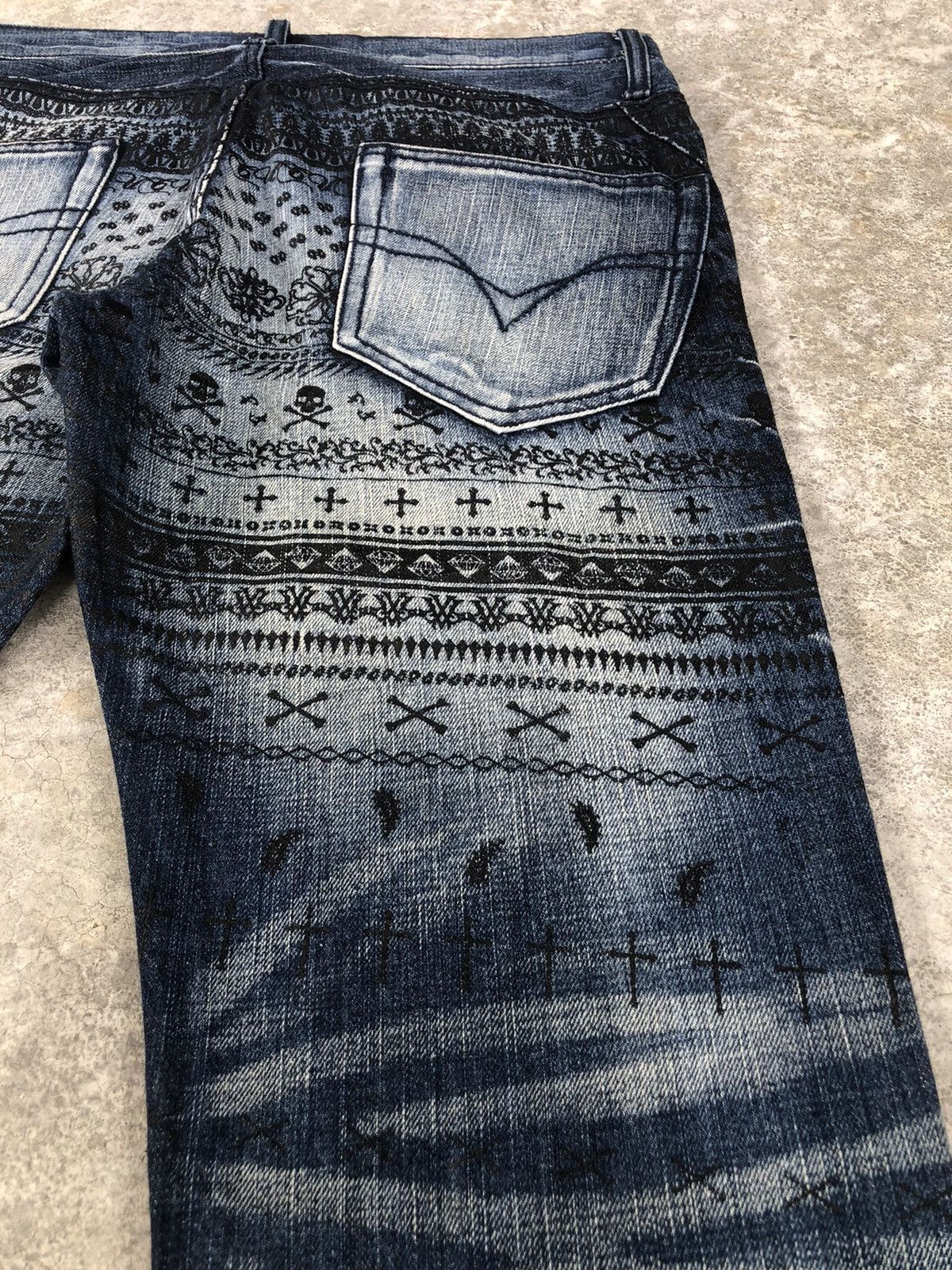 If Six Was Nine Flared Jeans Urban Craft Distressed Jeanss Size US 33 - 15 Thumbnail