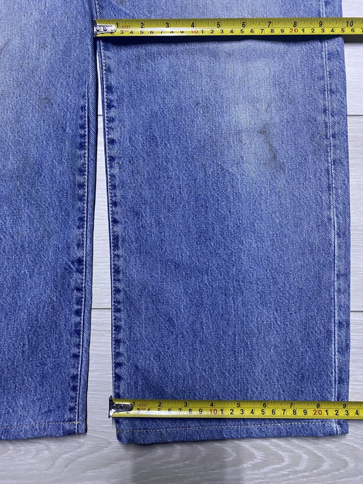 Barneys New York Vintage Barneys New York Light Wash baggy Jeans Size US 31 - 15 Thumbnail