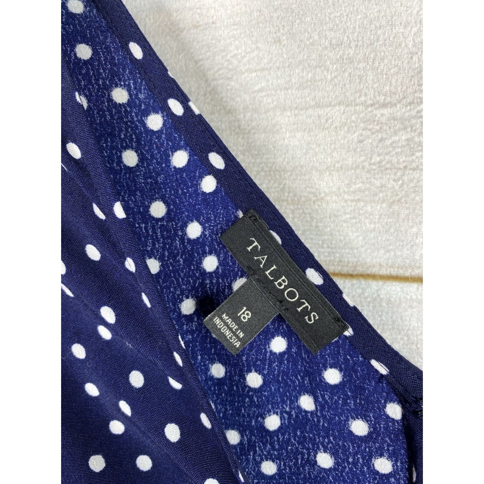 Talbots Talbots Jumpsuit Womens 18 Blue White Polka Dot Rayon V Neck Lightweight Pockets Size 40" / US 18 - 3 Thumbnail
