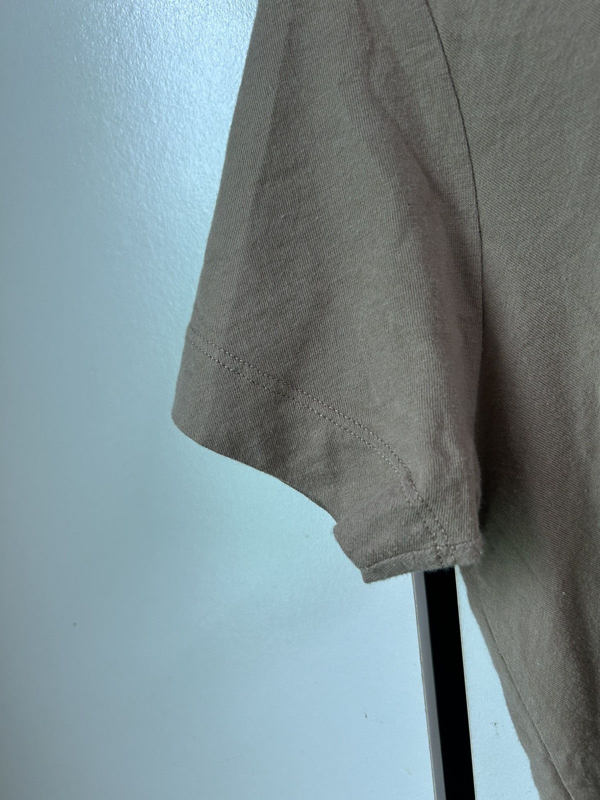 Jil Sander Minimalist V-Neck Tan/Taupe Tee Size US M / EU 48-50 / 2 - 8 Thumbnail