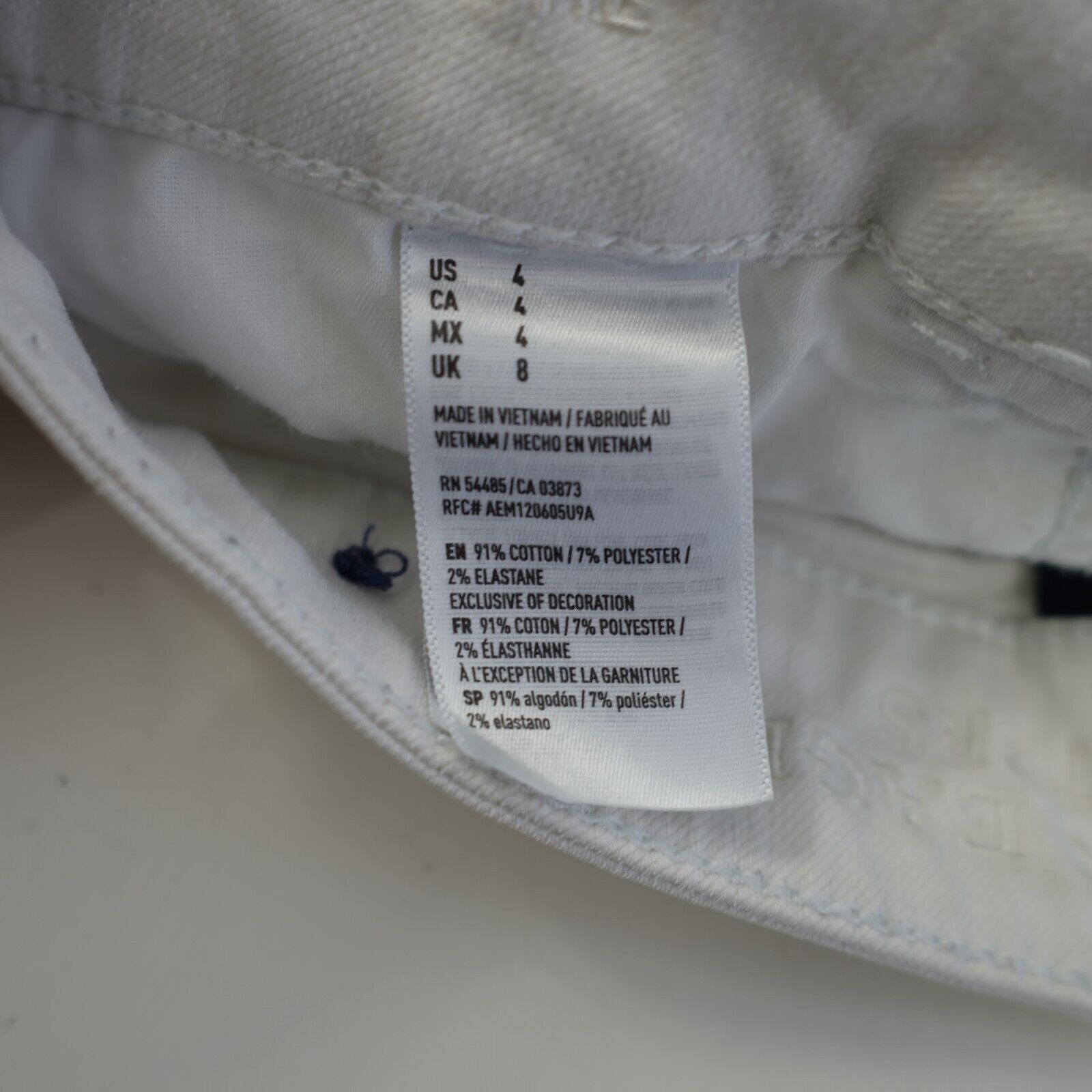 American Eagle Outfitters American Eagle White Denim Super Stretch Shorts Size 4 28/3 Size US 28 / EU 44 - 9 Thumbnail