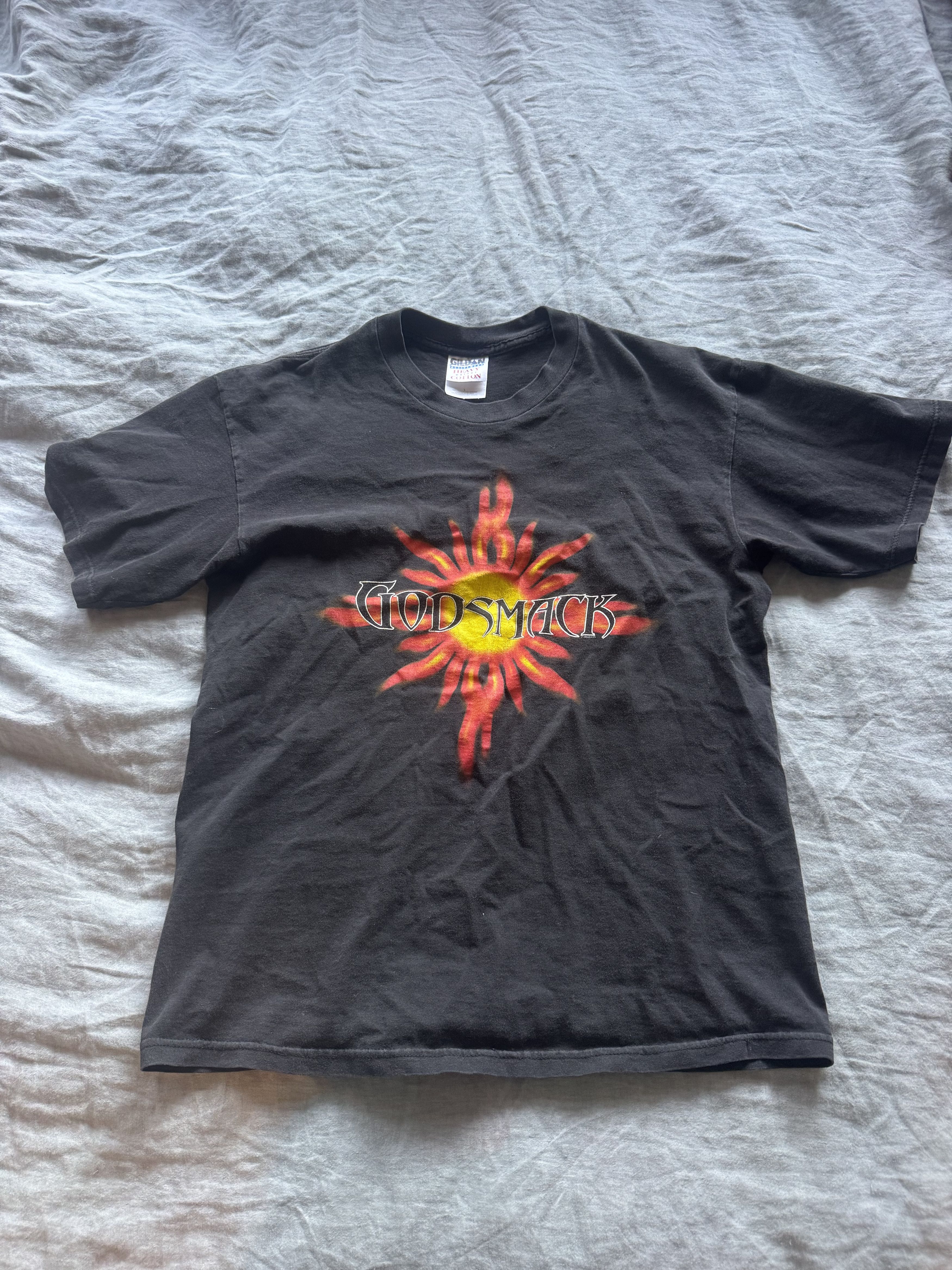 Vintage Godsmack vintage tee Size US L / EU 52-54 / 3 - 1 Thumbnail