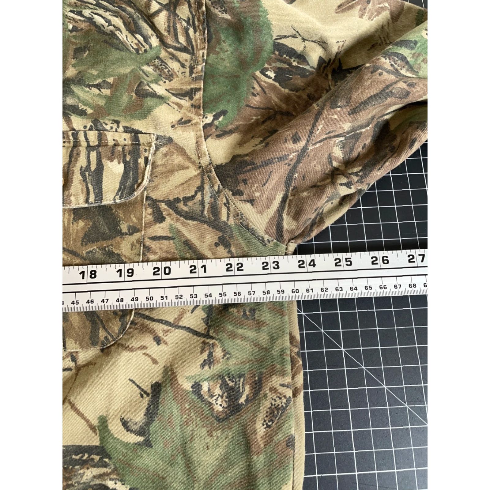 Realtree VINTAGE Master Sportsman Camouflage Long Sleeve Shirt Men Adult Large Fall Winter Green 90s Outdoors Hunters Size US L / EU 52-54 / 3 - 5 Thumbnail