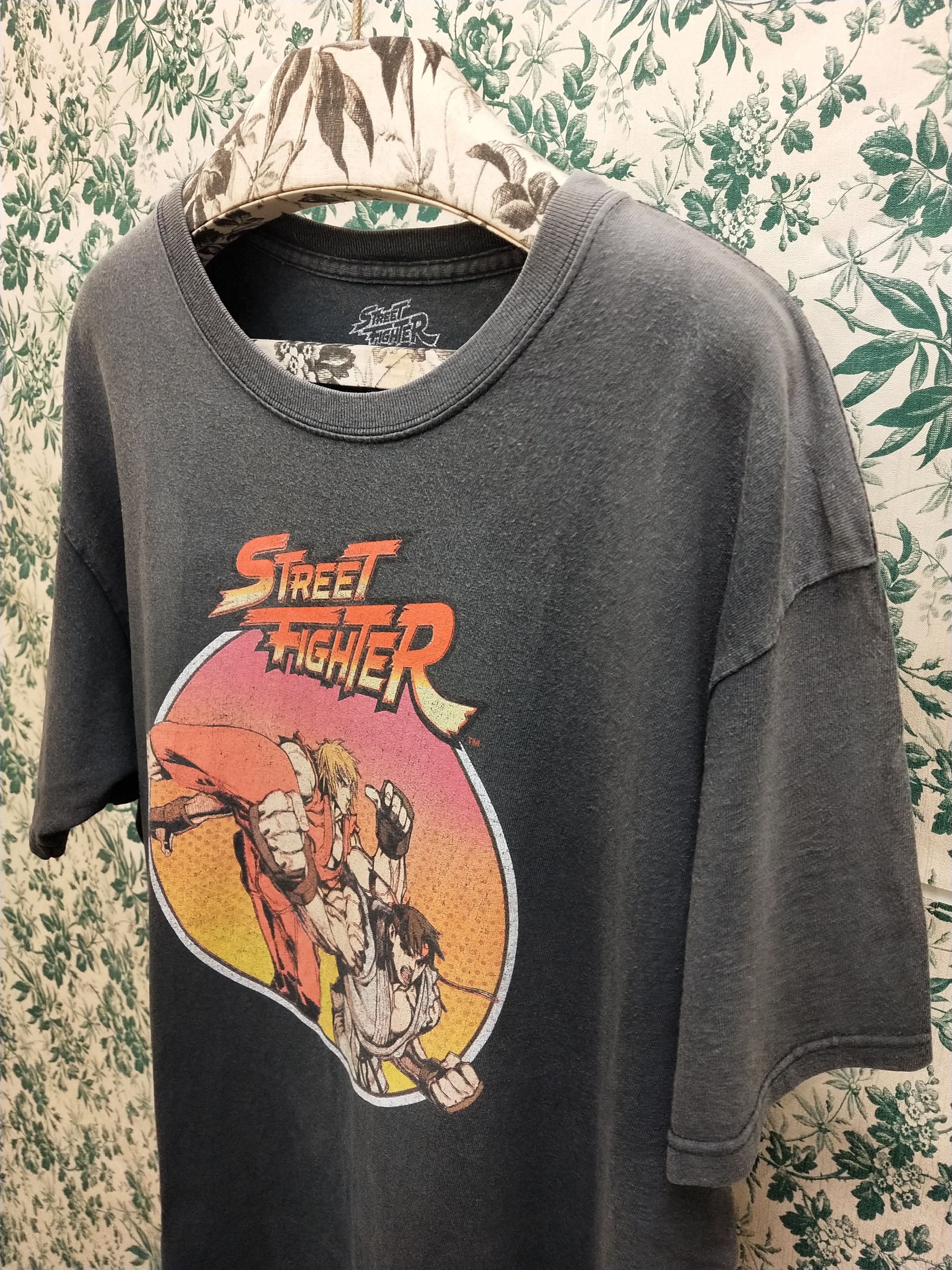 Street Fighter × Vintage Ken and Ryu Battle Logo Tee Size US L / EU 52-54 / 3 - 4 Thumbnail