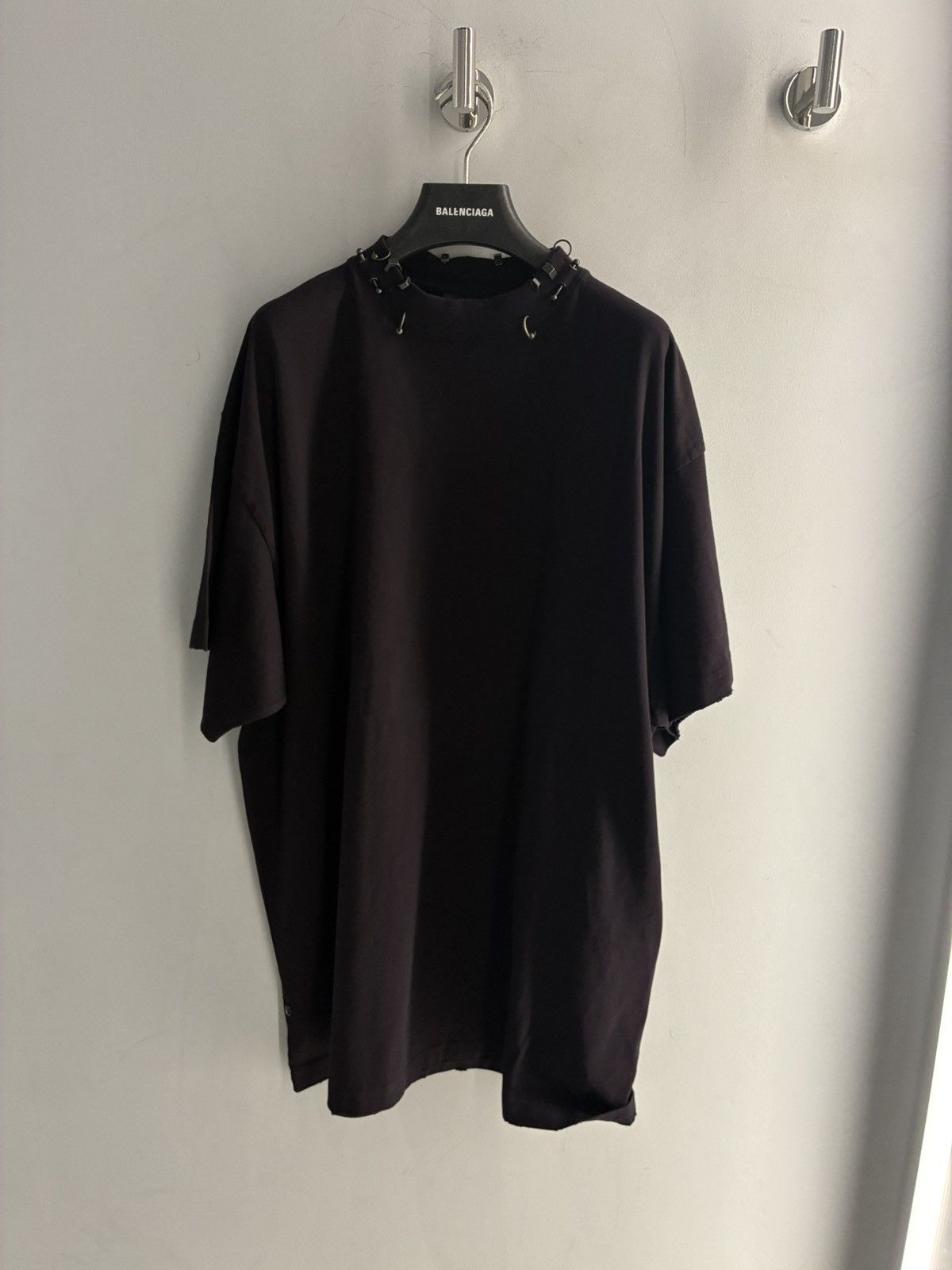 Balenciaga BALENCIAGA Piercing T Shirt Size US S / EU 44-46 / 1 - 2 Thumbnail