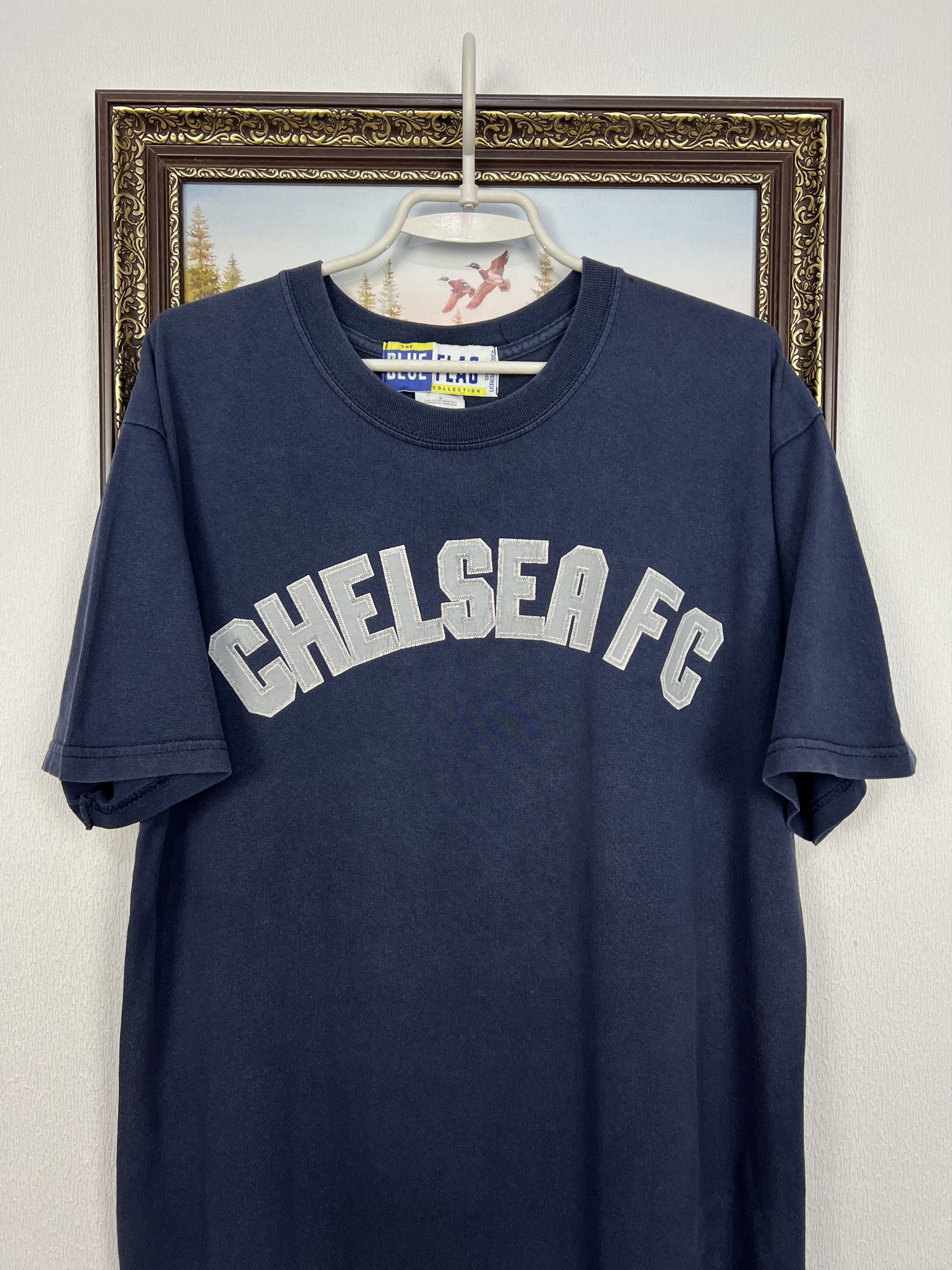 Vintage Vintage Blue Flag Chelsea Football Shirt #22 Gudjohnsen Size US L / EU 52-54 / 3 - 2 Thumbnail