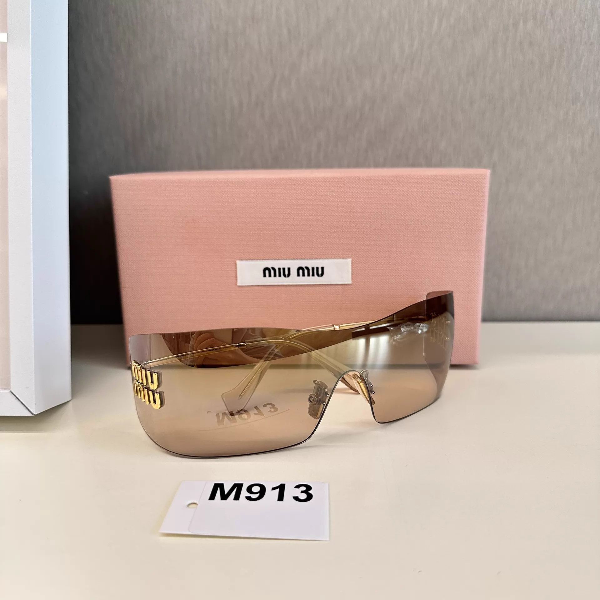 Miu Miu MIU MIU Frameless Shades, New, Case & Dust Bag, M913 Size ONE SIZE - 2 Thumbnail