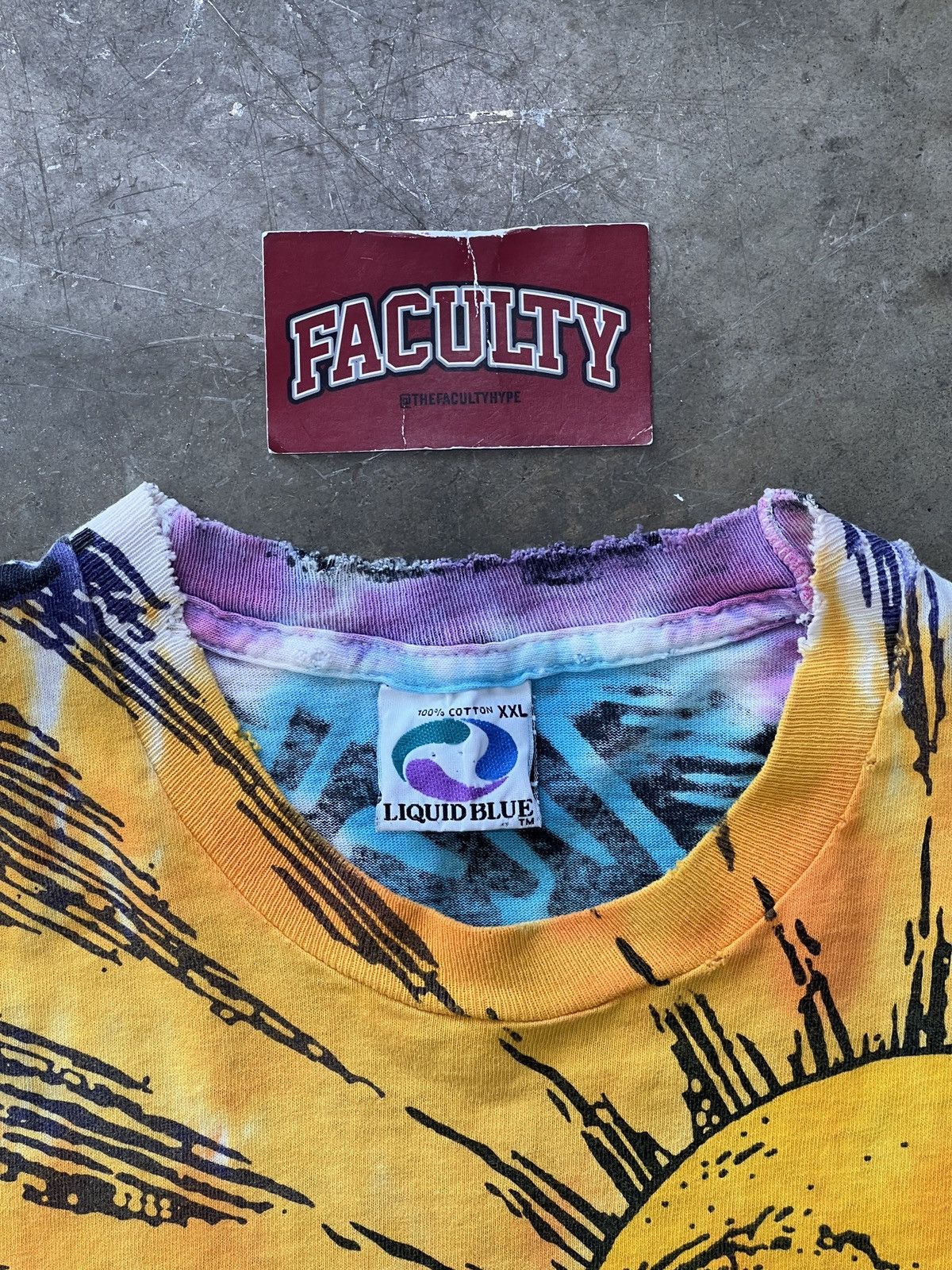 Vintage Vintage 1992 AOP Sun and Moon Dyed Liquid Blue Tee 2XL Size US XXL / EU 58 / 5 - 3 Thumbnail