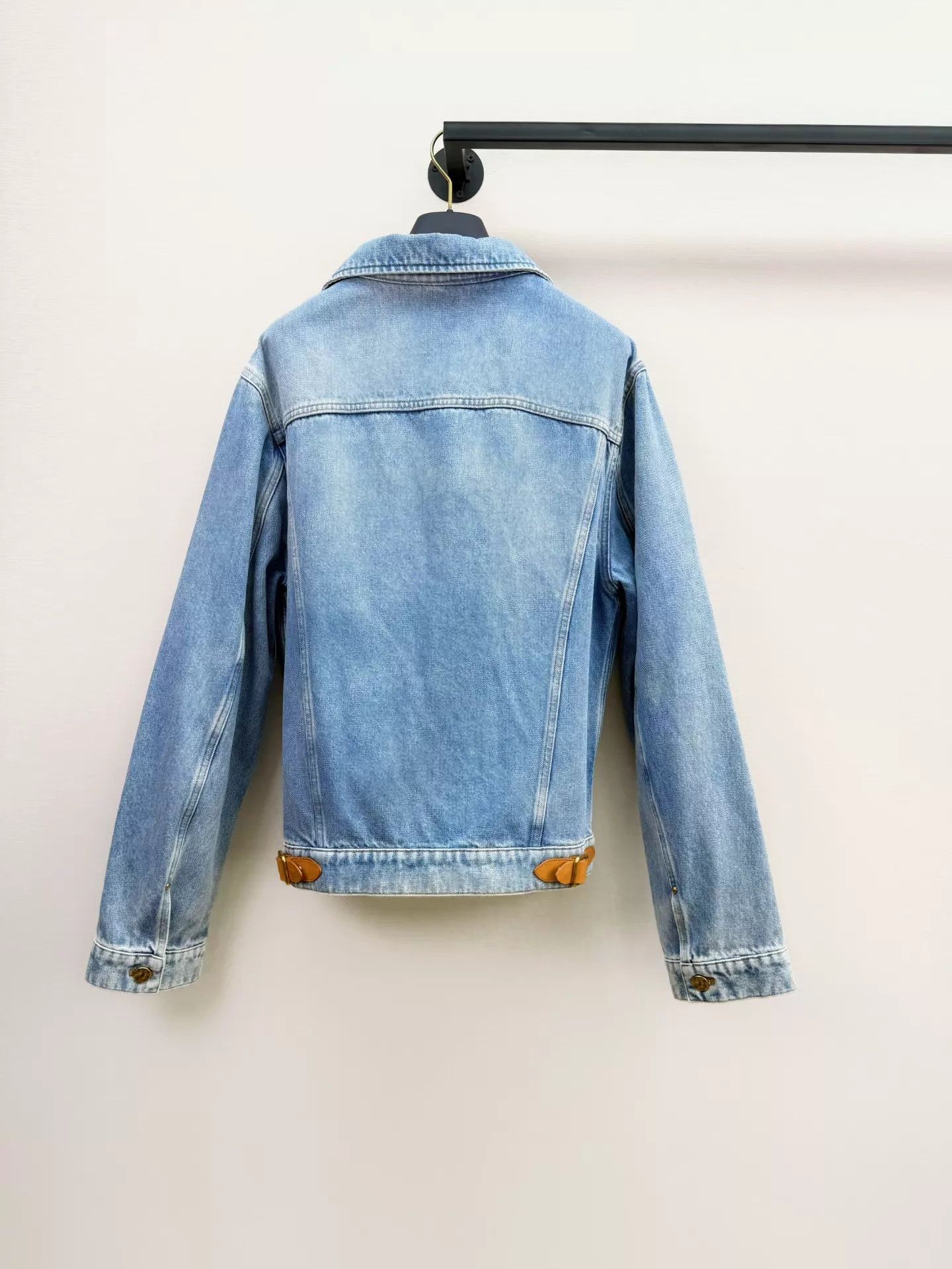 Louis Vuitton Louis Vuitton Denim Jacket 50 (NWT) Size US M / EU 48-50 / 2 - 7 Thumbnail