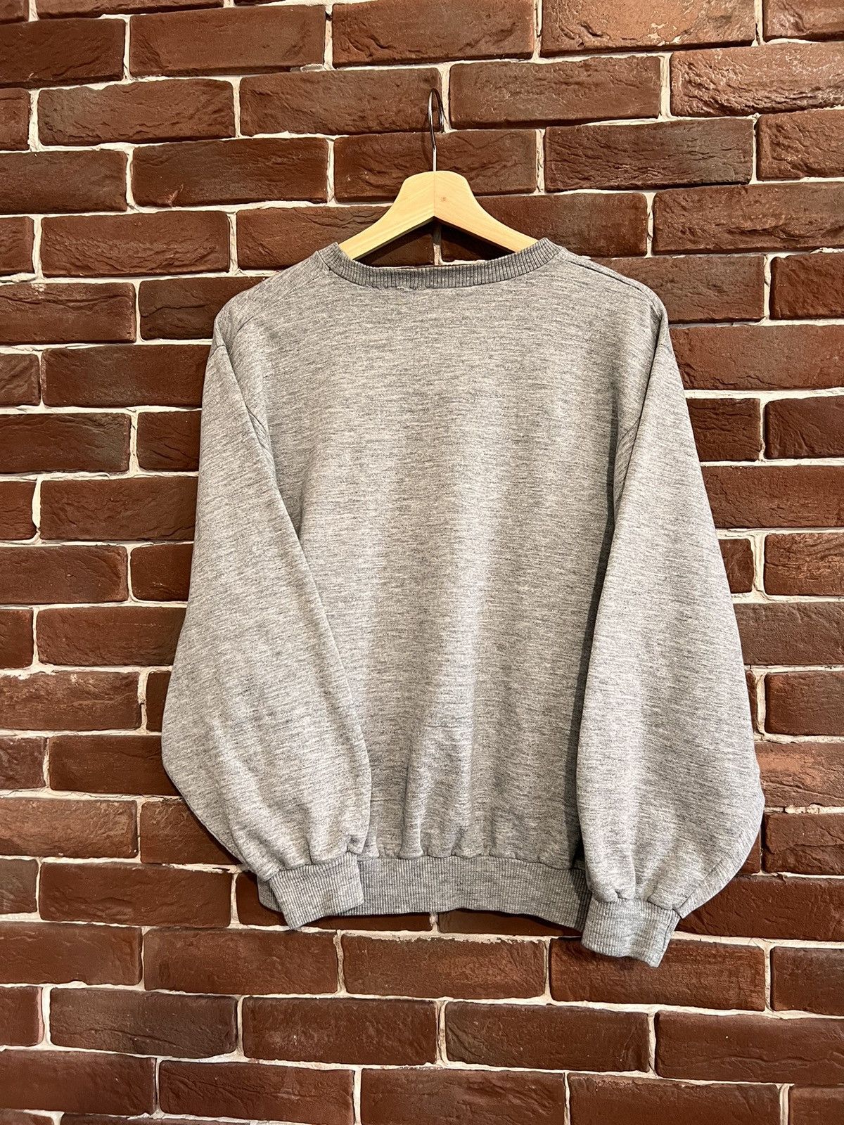 Adidas Vintage 80s Adidas Running Logo Sweatshirt Hype Crewneck Size US L / EU 52-54 / 3 - 2 Thumbnail