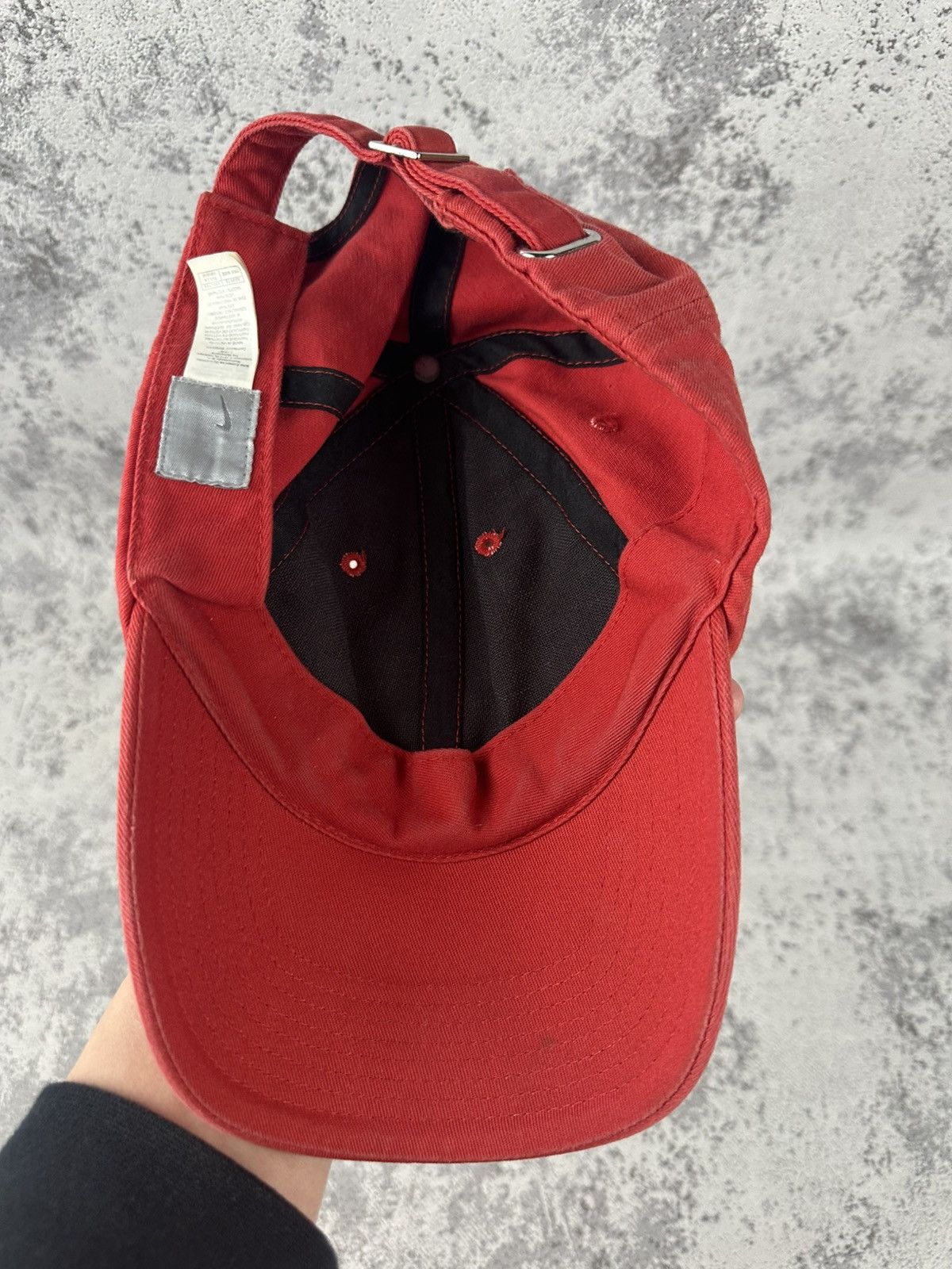 Nike Red Nike Mini Swoosh Metal Logo Cap Rare 90s Size ONE SIZE - 6 Thumbnail