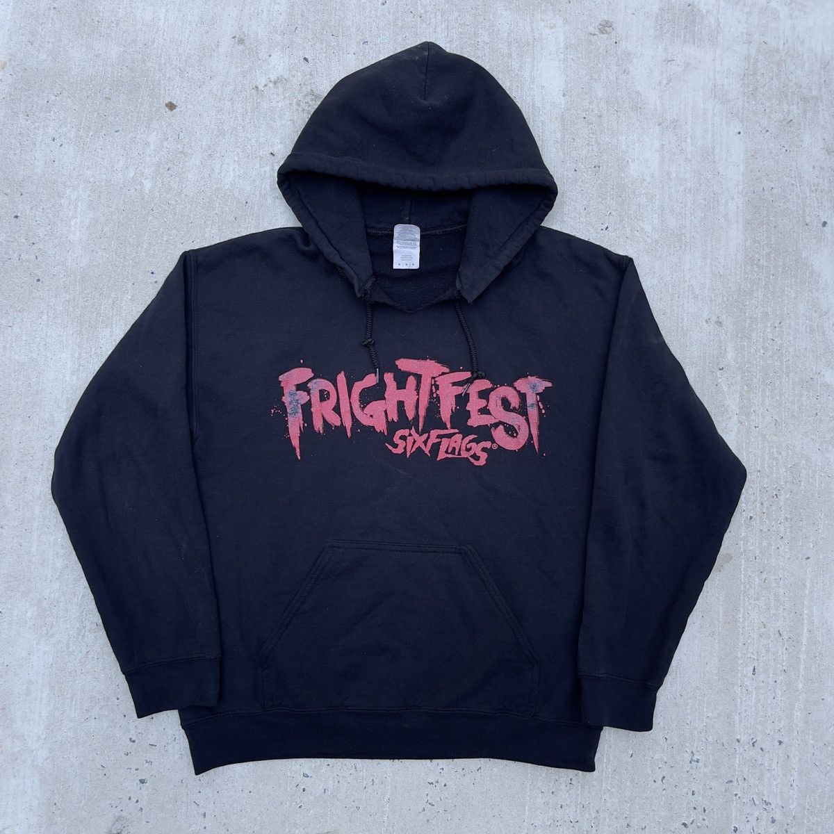 Vintage Vintage Thrashed SIX FLAGS FRIGHT FEST MAGIC MOUNTAIN Hoodie Size US M / EU 48-50 / 2 - 1 Thumbnail