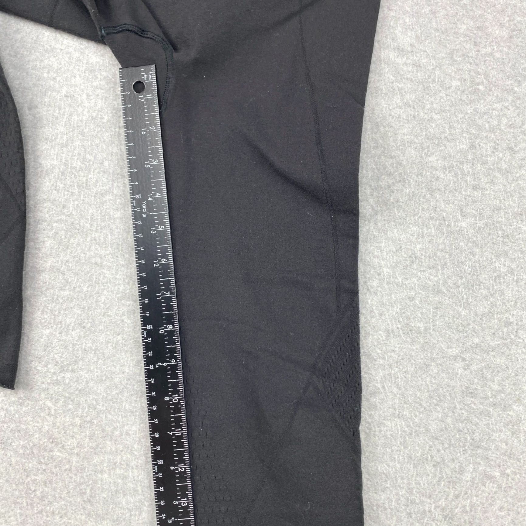 Lululemon Lululemon Athletica Compression Seamless Leggings Womens 2 Black Logo Waistband Athleisure Modern Yoga Gym Running Size 26" / US 2 / IT 38 - 6 Thumbnail